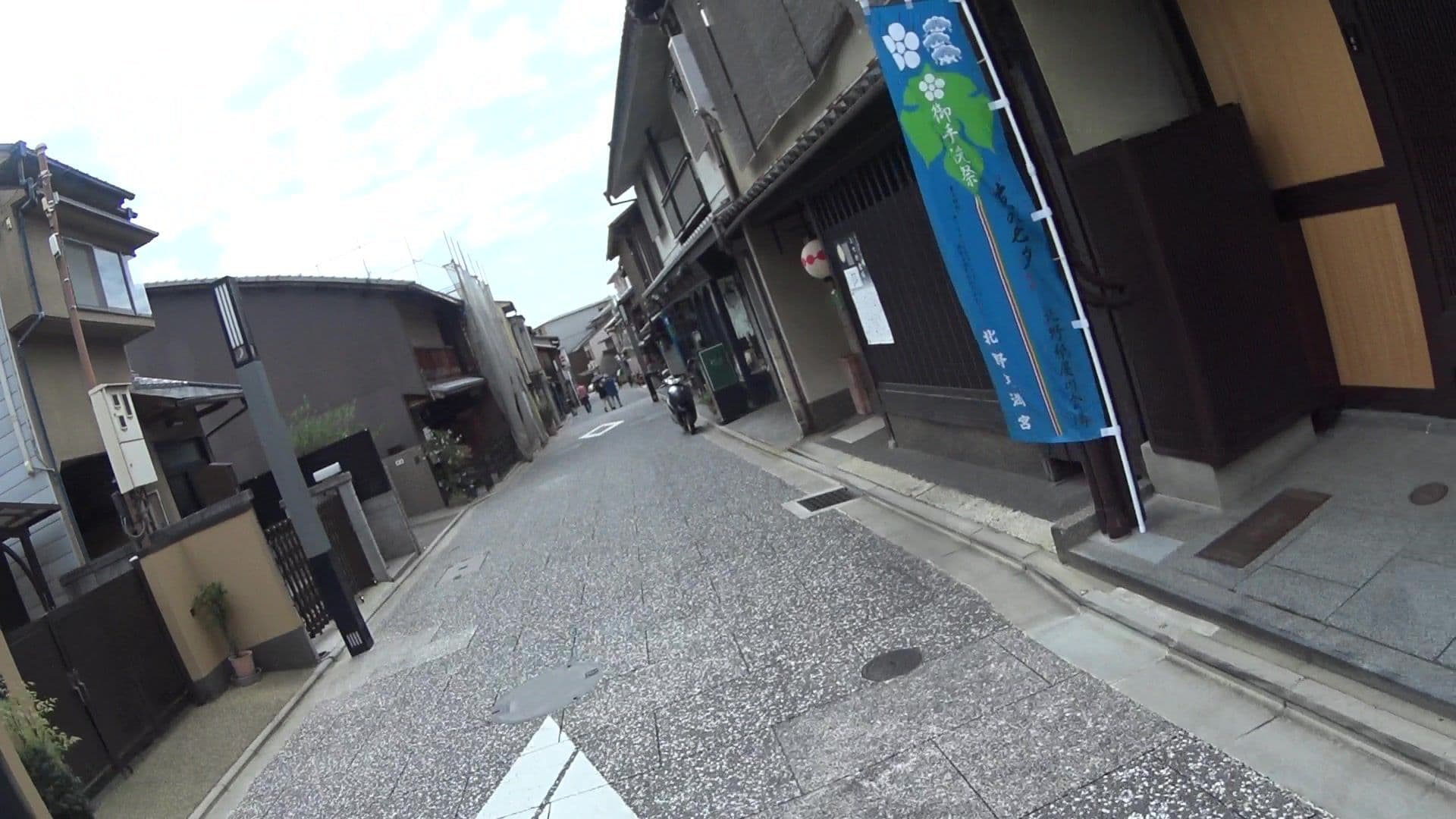 Street view near 上七軒 億, Kamigyō-ku — © yasunari (CC BY-SA · Mapillary)
