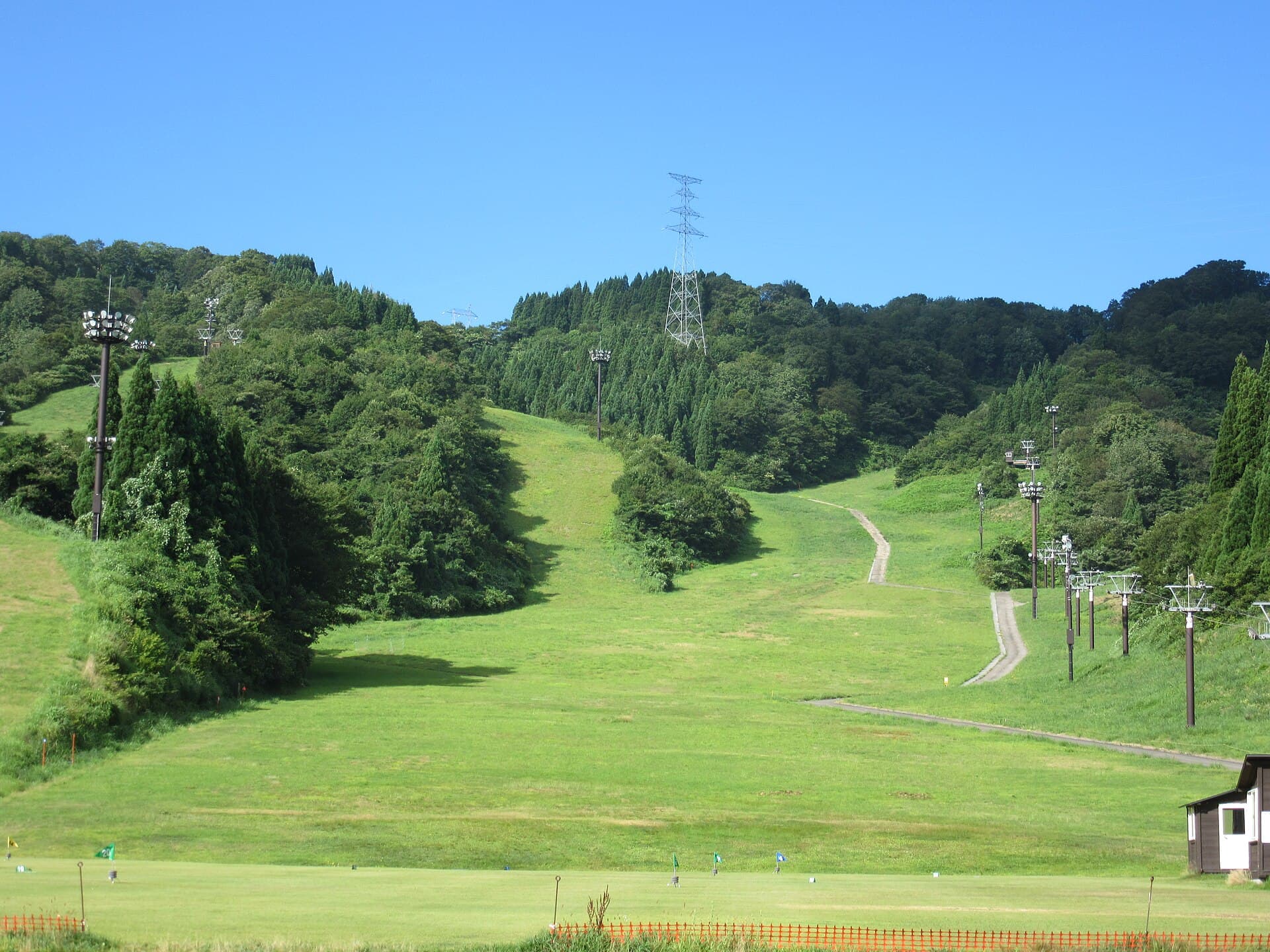 ロッジ365 (via Wikimedia Commons, CC BY-SA 4.0)