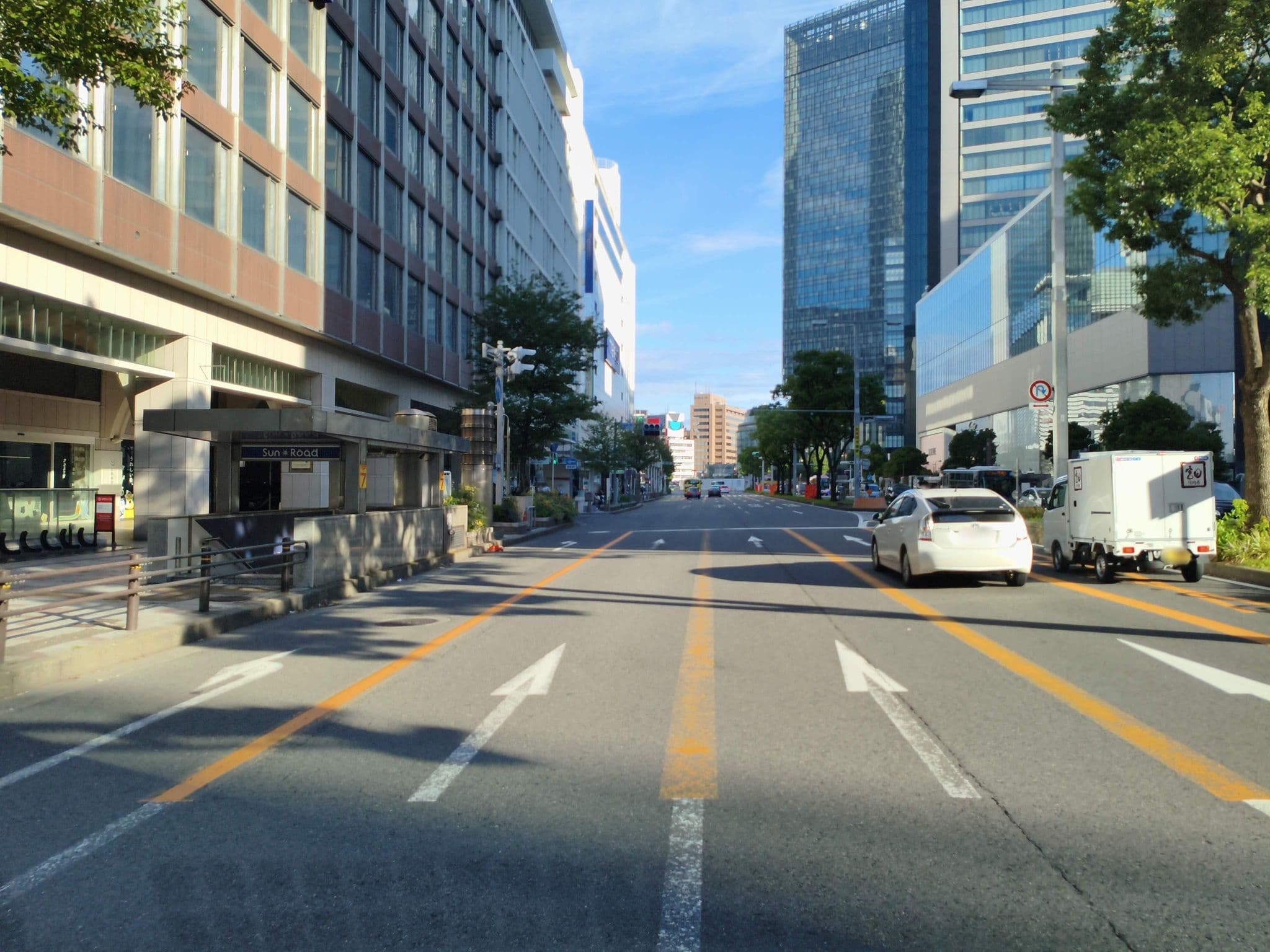 Street view near 名鉄グランドホテル, Sakae — © parond (CC BY-SA · Mapillary)