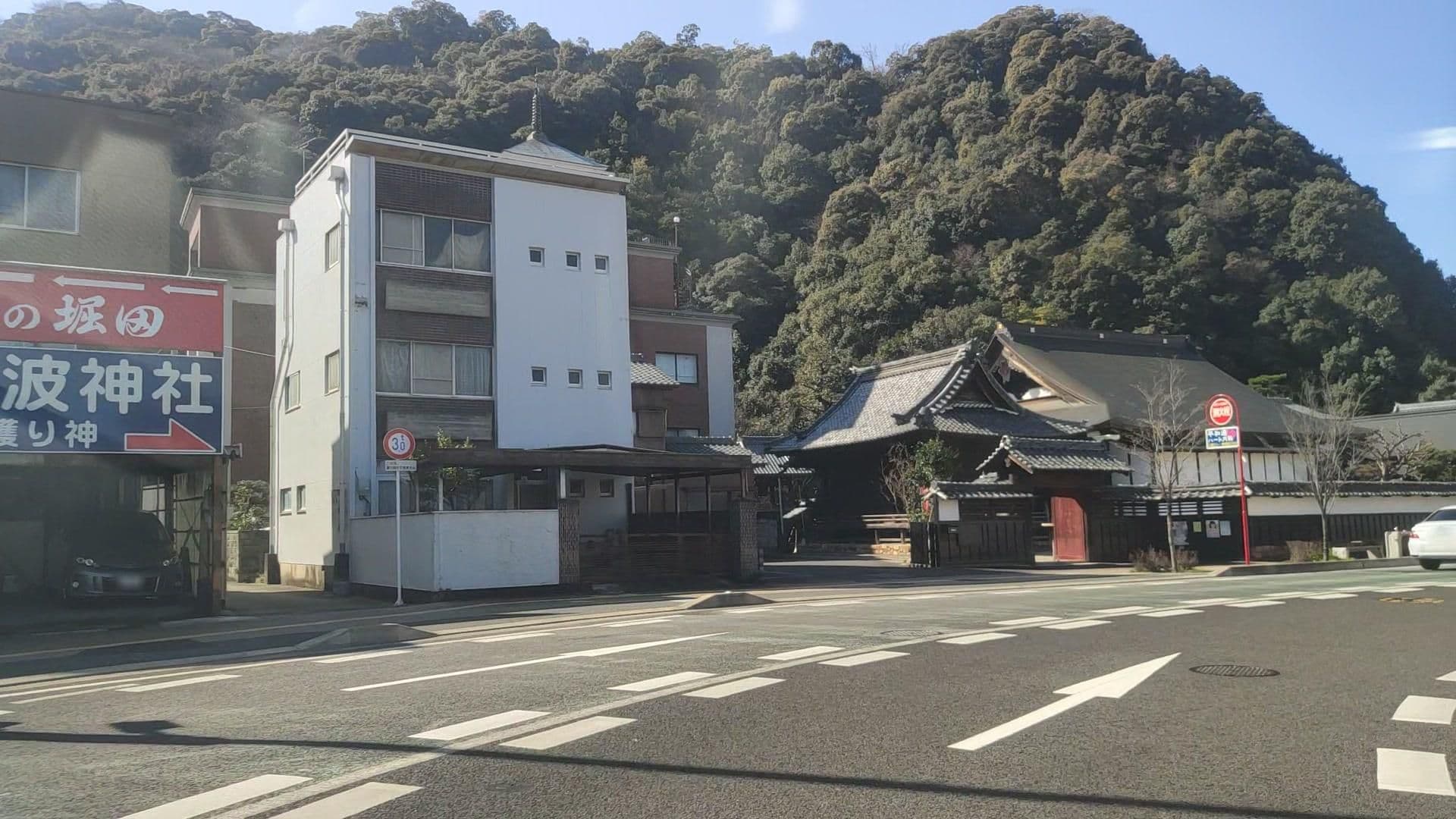 Street view near 明山荘旅館, Gifu — © drivephotograph (CC BY-SA · Mapillary)