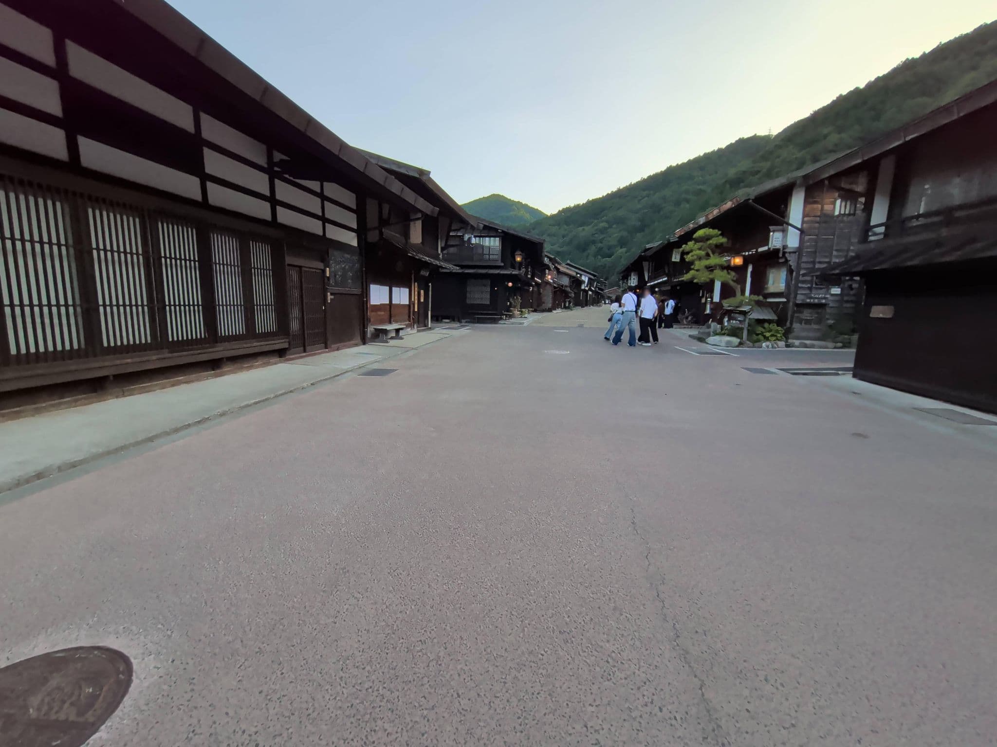 Street view near 御宿 伊勢屋(Iseya), Hario — © funa (CC BY-SA · Mapillary)