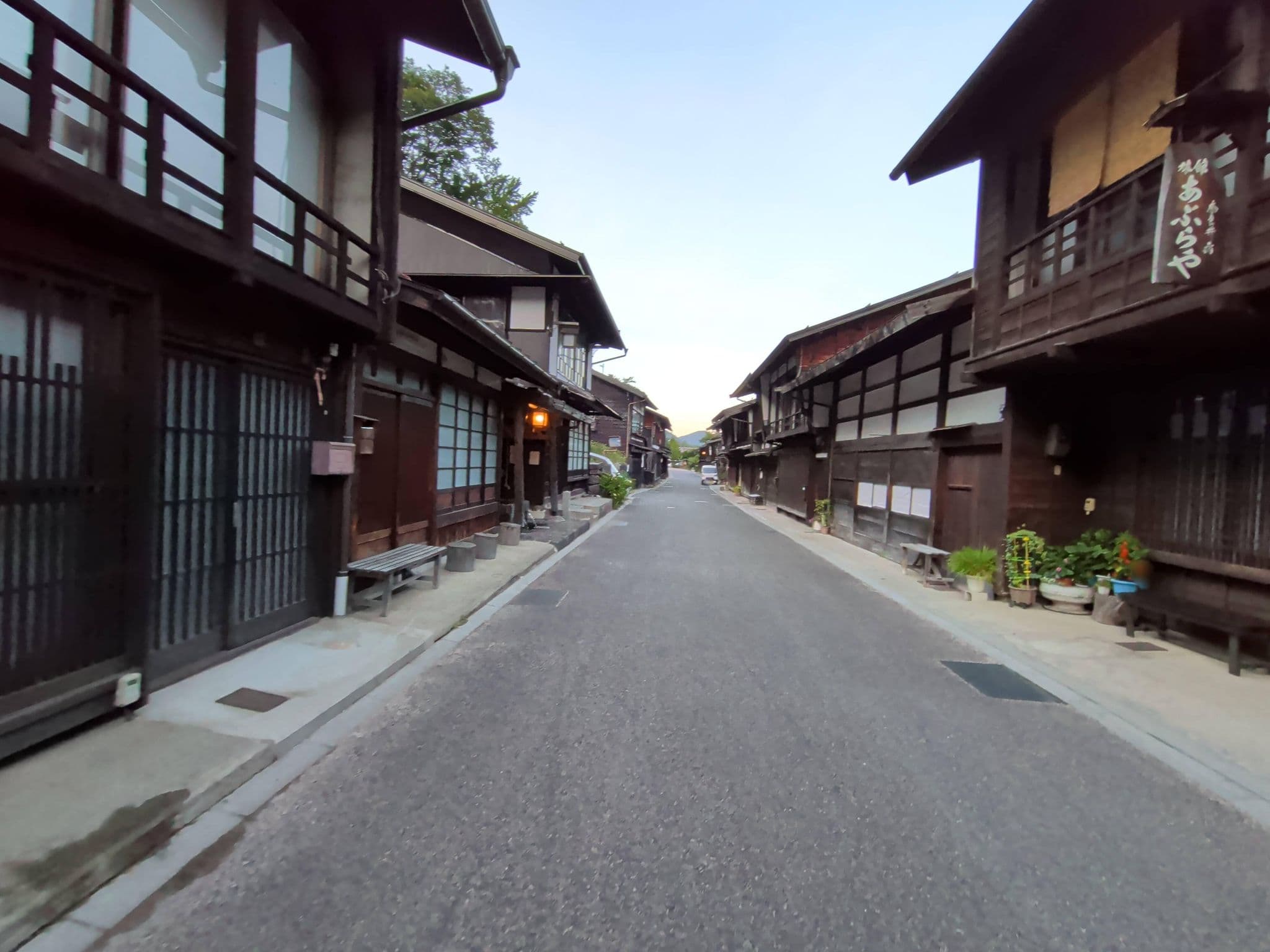 Street view near あぶらや旅館, Hario — © funa (CC BY-SA · Mapillary)