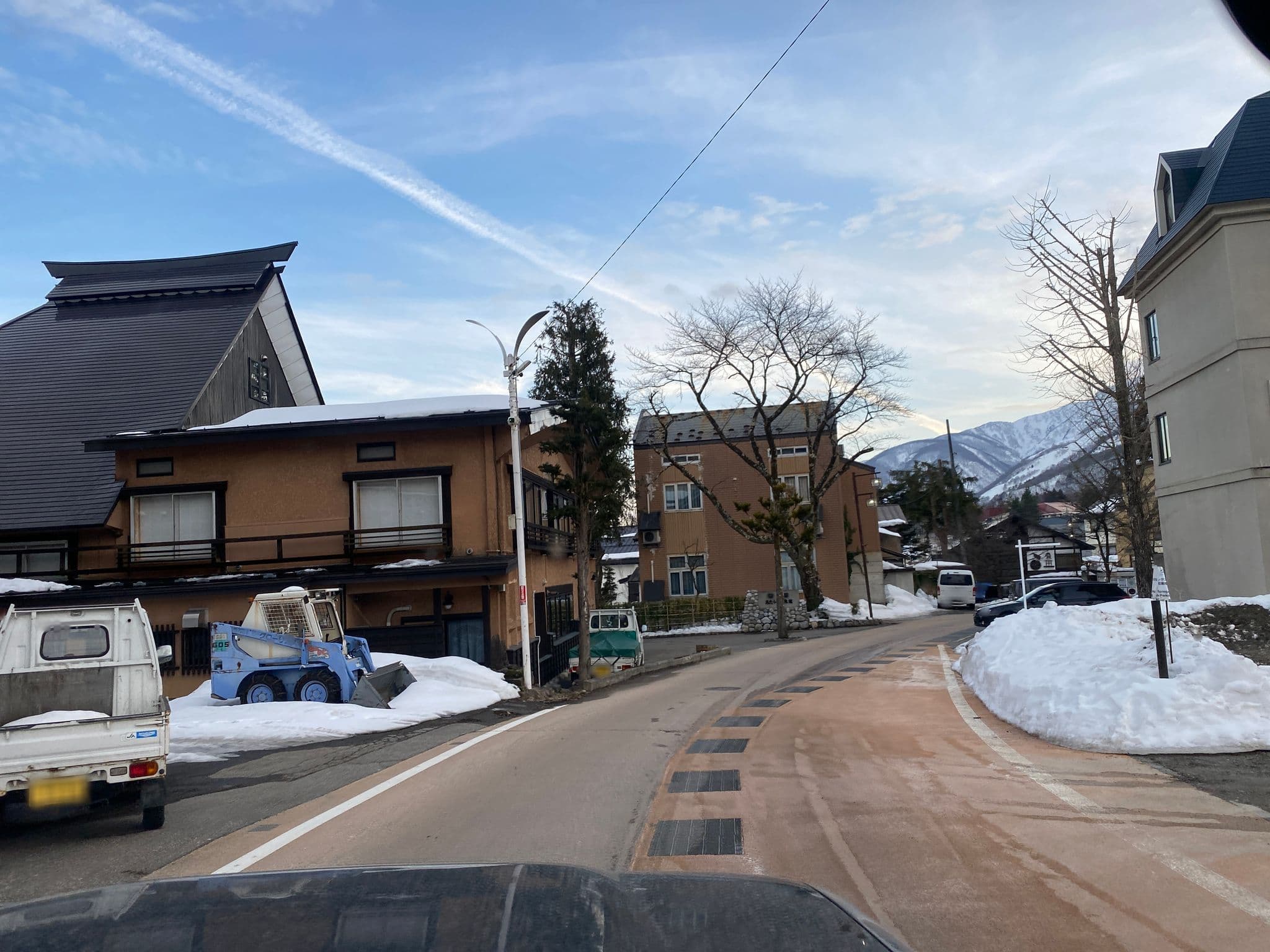 Street view near あたらしや旅館, Hakuba — © akimasa (CC BY-SA · Mapillary)