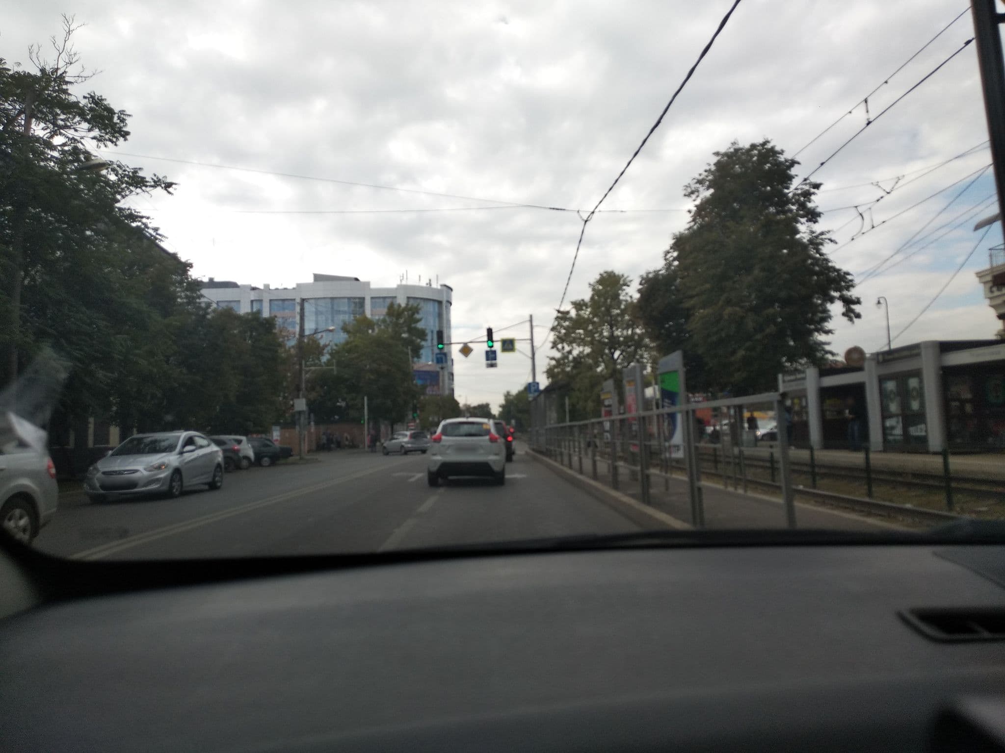 Street view near Апартаменты Красная 176, Krasnodar — © vanmhit (CC BY-SA · Mapillary)