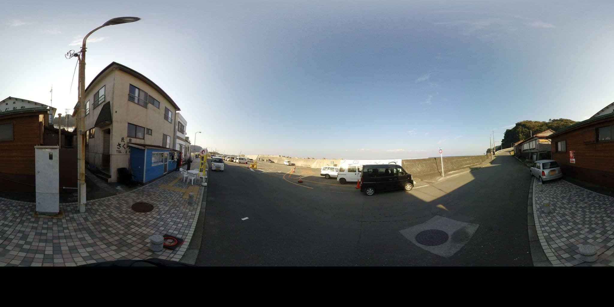 Street view near ゲストハウス舟吉, Inatori — © mura (CC BY-SA · Mapillary)