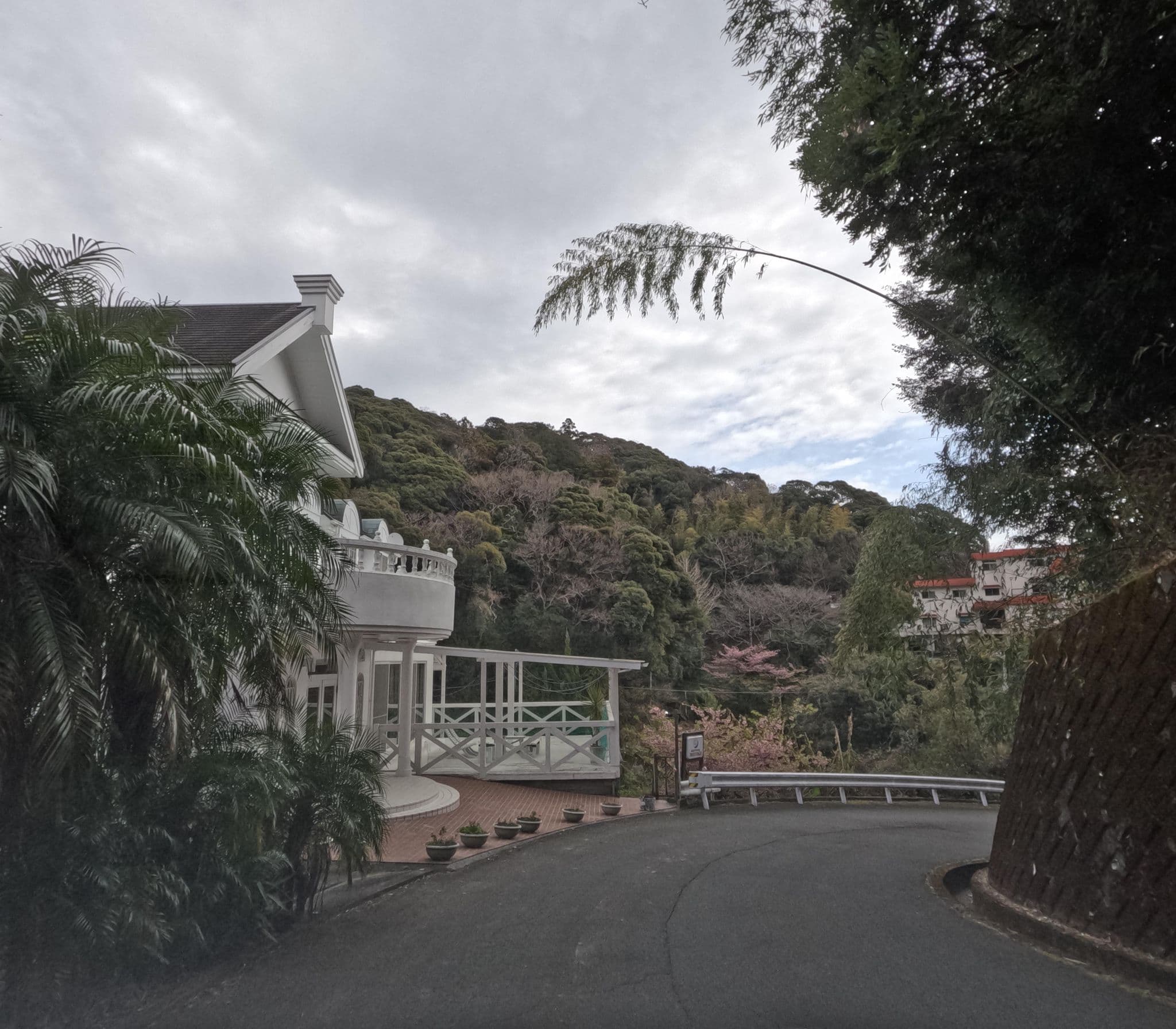 Street view near トゥインクル プチホテル, Kawazu-ikadaba — © rsnaru (CC BY-SA · Mapillary)