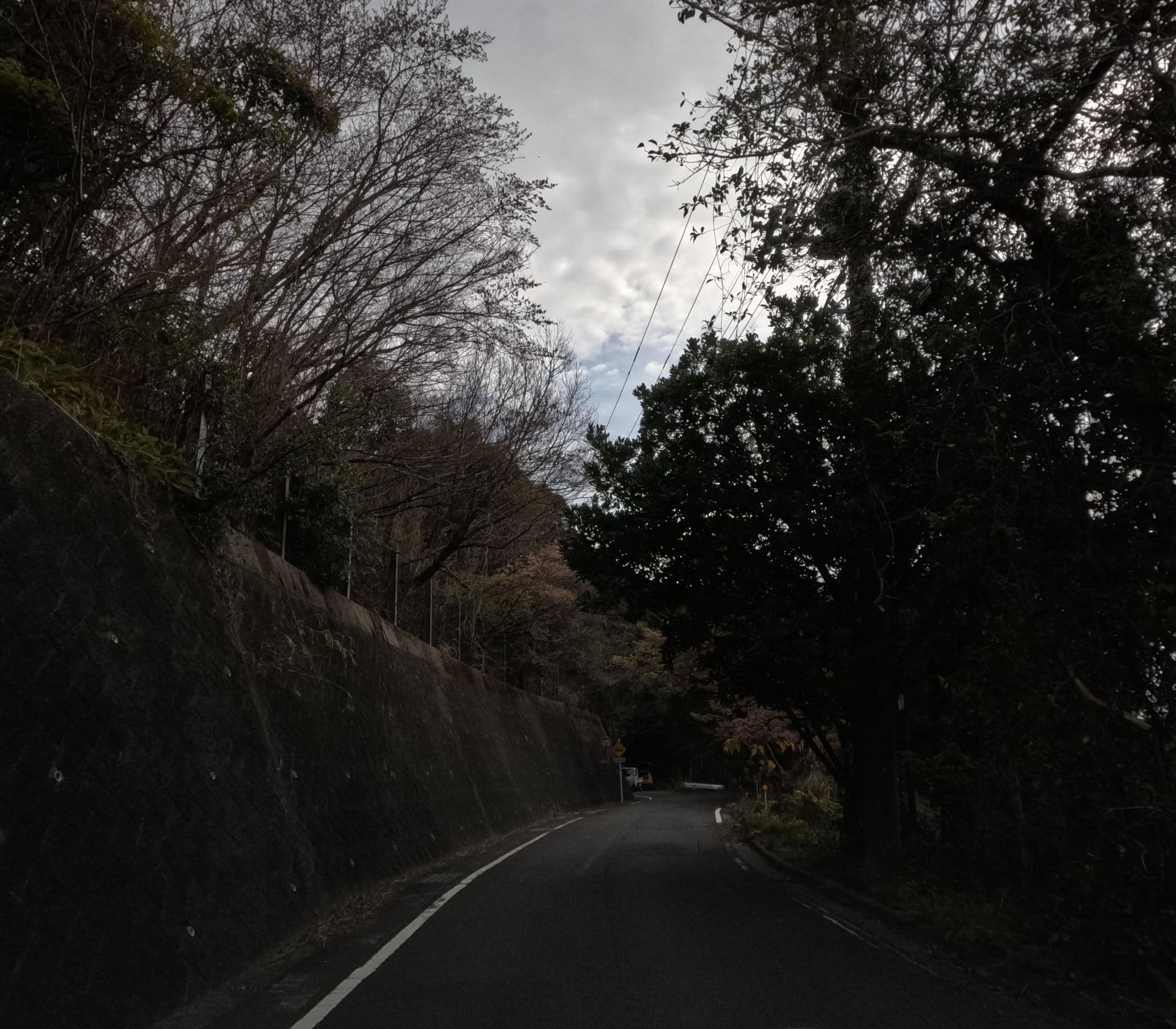 Street view near 東京文具工業健康保険組合 今井浜荘, Kawazu-ikadaba — © rsnaru (CC BY-SA · Mapillary)