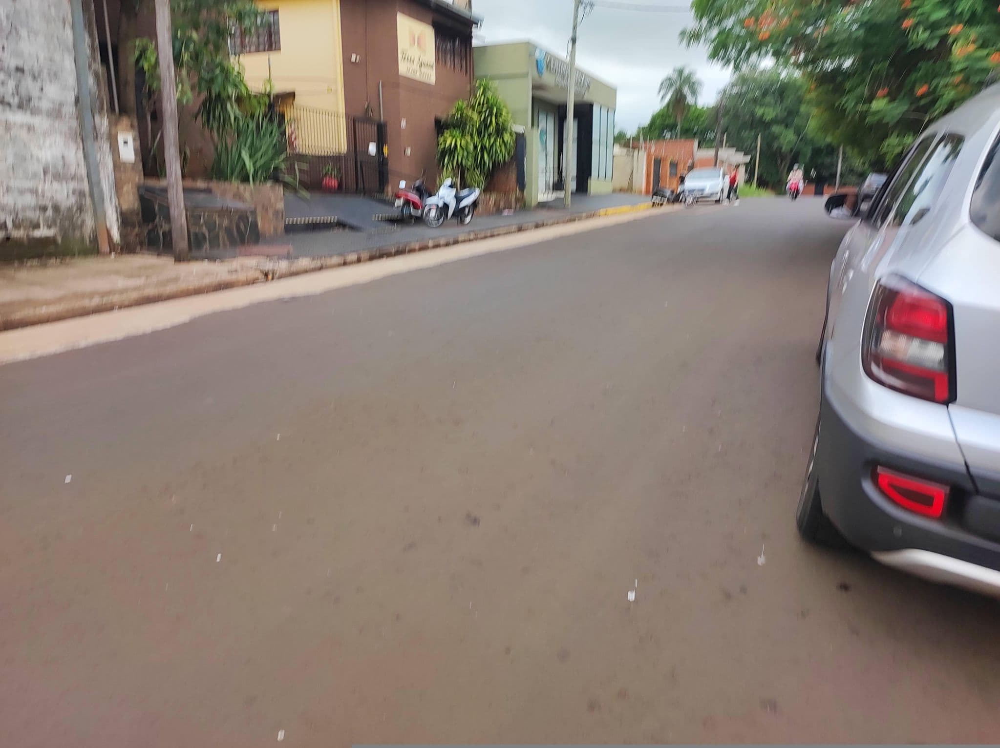 Street view near Lo de Carmen Apart, Puerto Iguazú