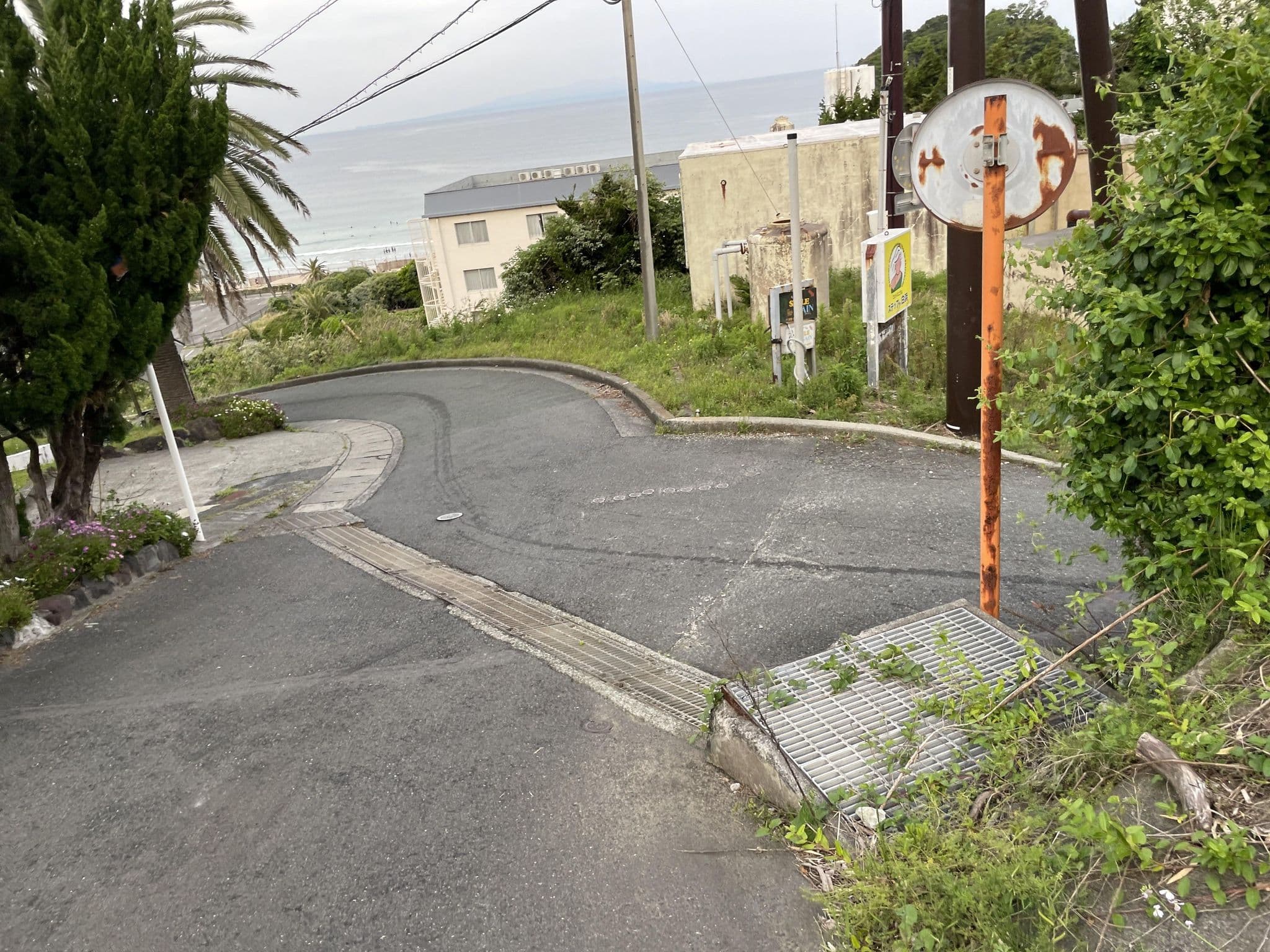 Street view near ペンション 百万本のバラ, Kawazu-ikadaba — © tometome (CC BY-SA · Mapillary)
