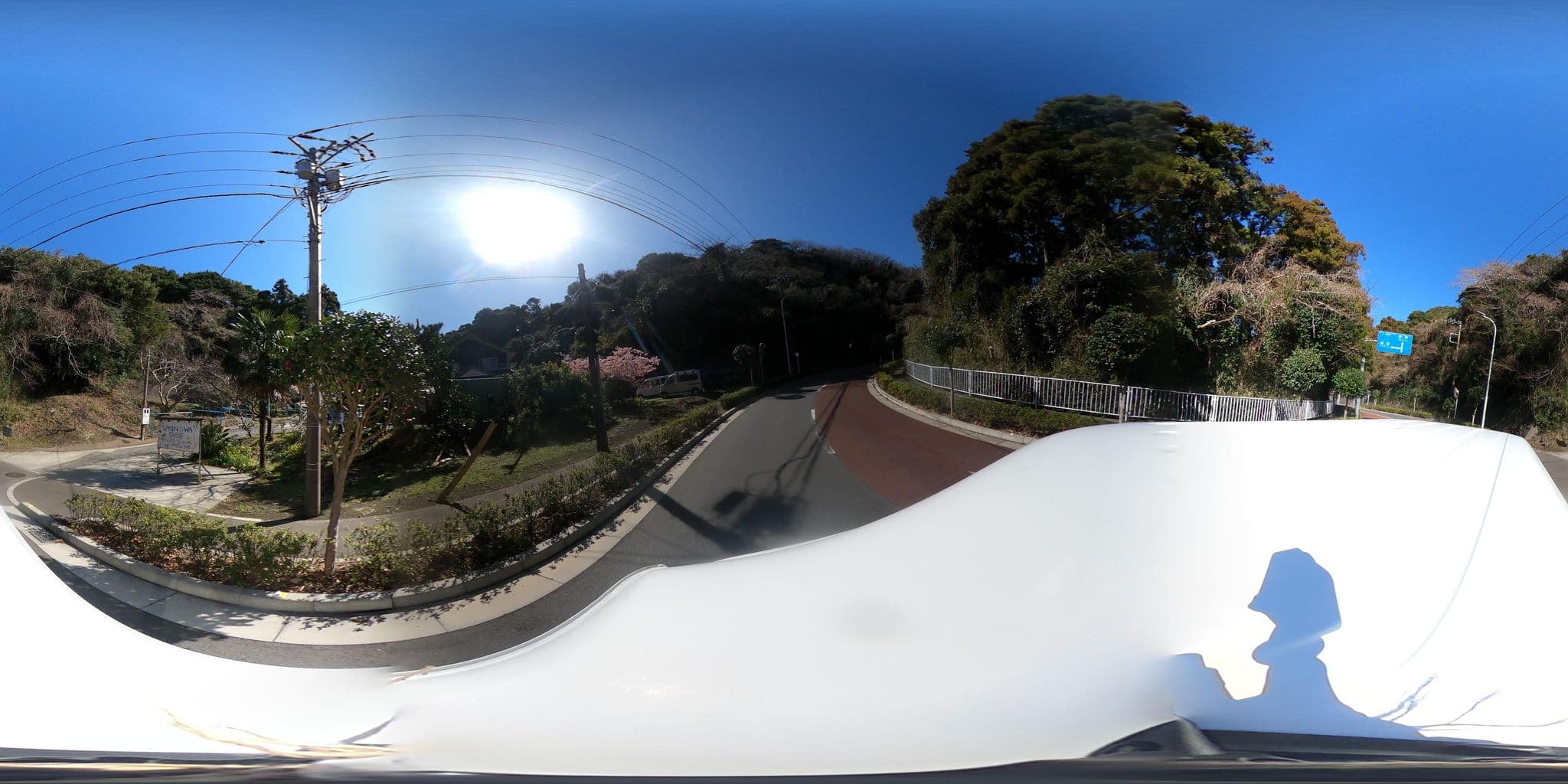 Street view near 和光マリン, Inatori — © momomomomo (CC BY-SA · Mapillary)