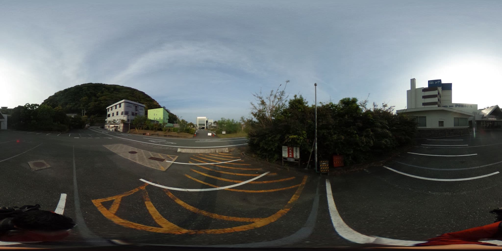 Street view near 下田伊東園ホテルはな岬, Kawazu-ikadaba — © gatuhiko6051 (CC BY-SA · Mapillary)