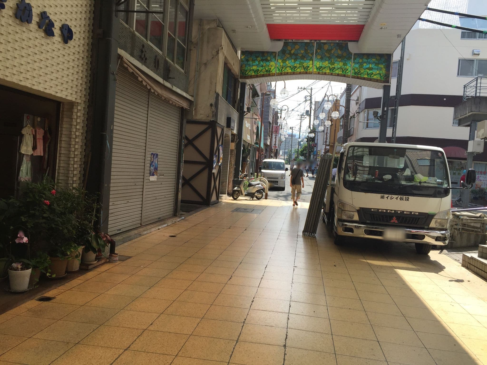 Street view near 冨田家旅館, Itō — © yaritsusozai (CC BY-SA · Mapillary)