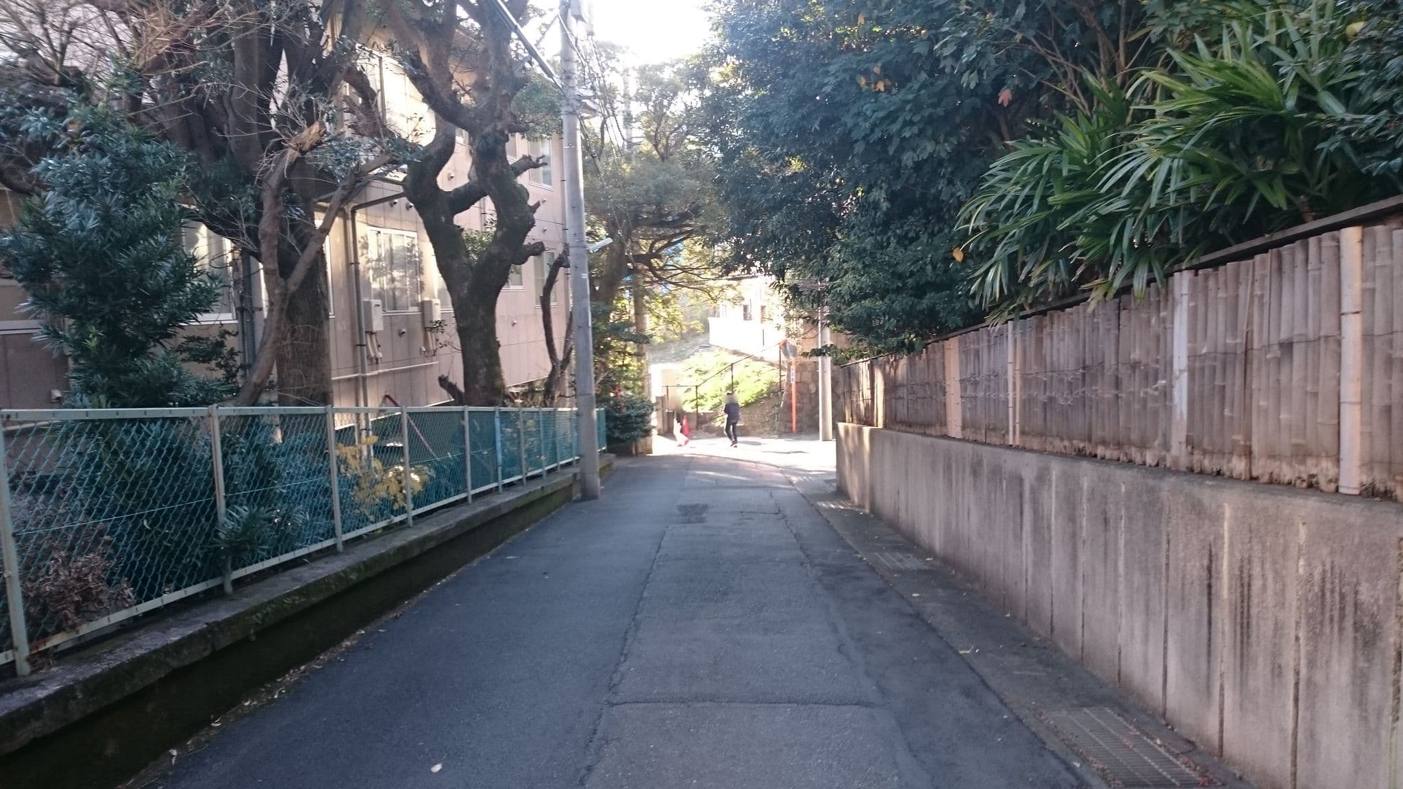 Street view near 熱海の隠れ里, Atami — © yaritsusozai (CC BY-SA · Mapillary)