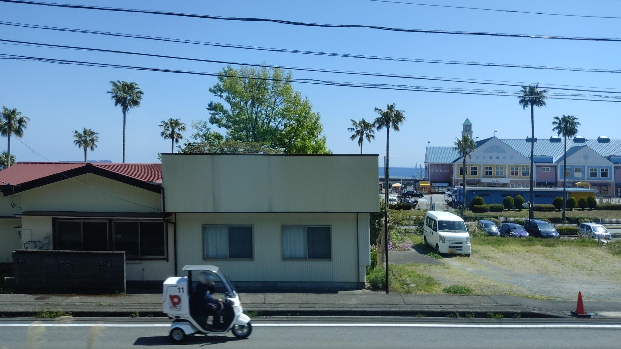 Street view near 伊東温泉よしの, Itō — © mitz (CC BY-SA · Mapillary)