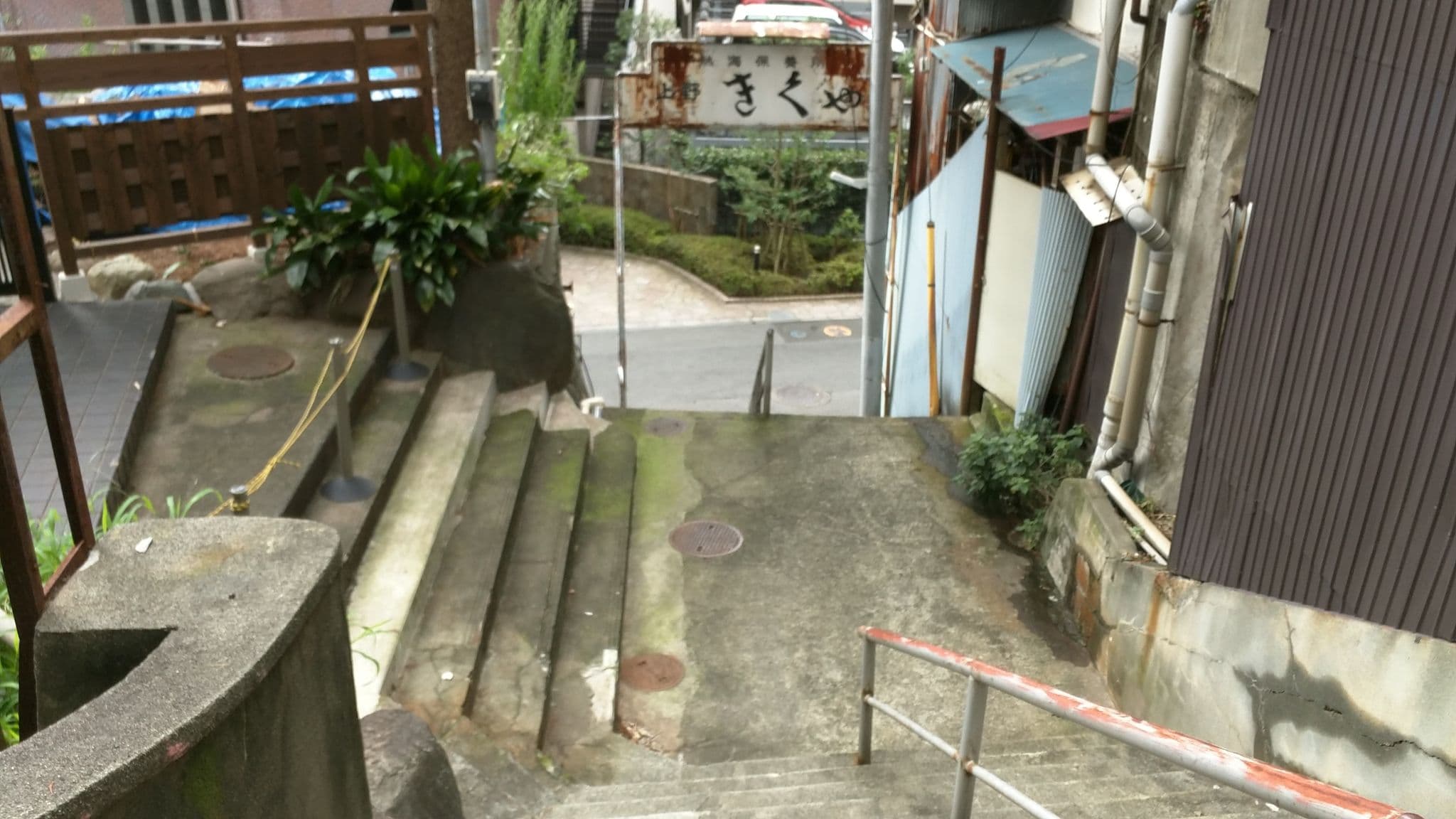 Street view near 三景荘, Atami — © tm3594 (CC BY-SA · Mapillary)