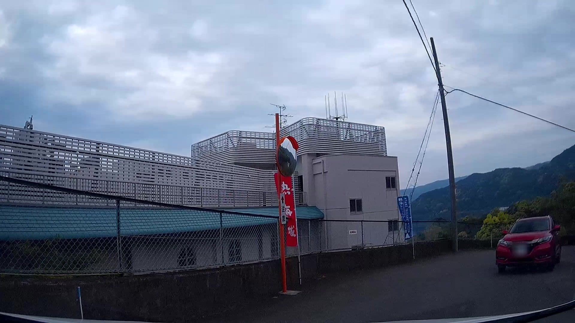 Street view near ホライゾン・ウィング, Atami — © caesium (CC BY-SA · Mapillary)