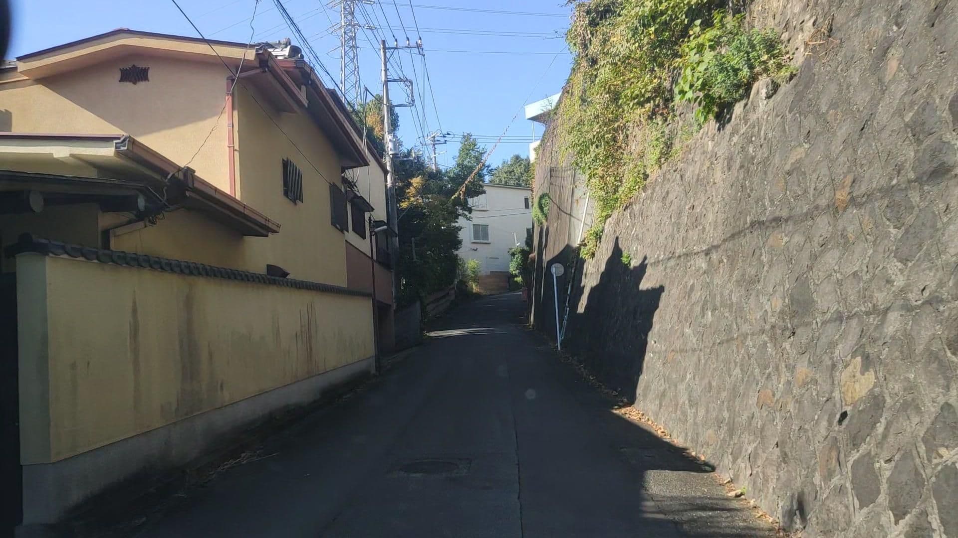 Street view near 音遊塾・ミュージックこばやし, Atami — © drivephotograph (CC BY-SA · Mapillary)