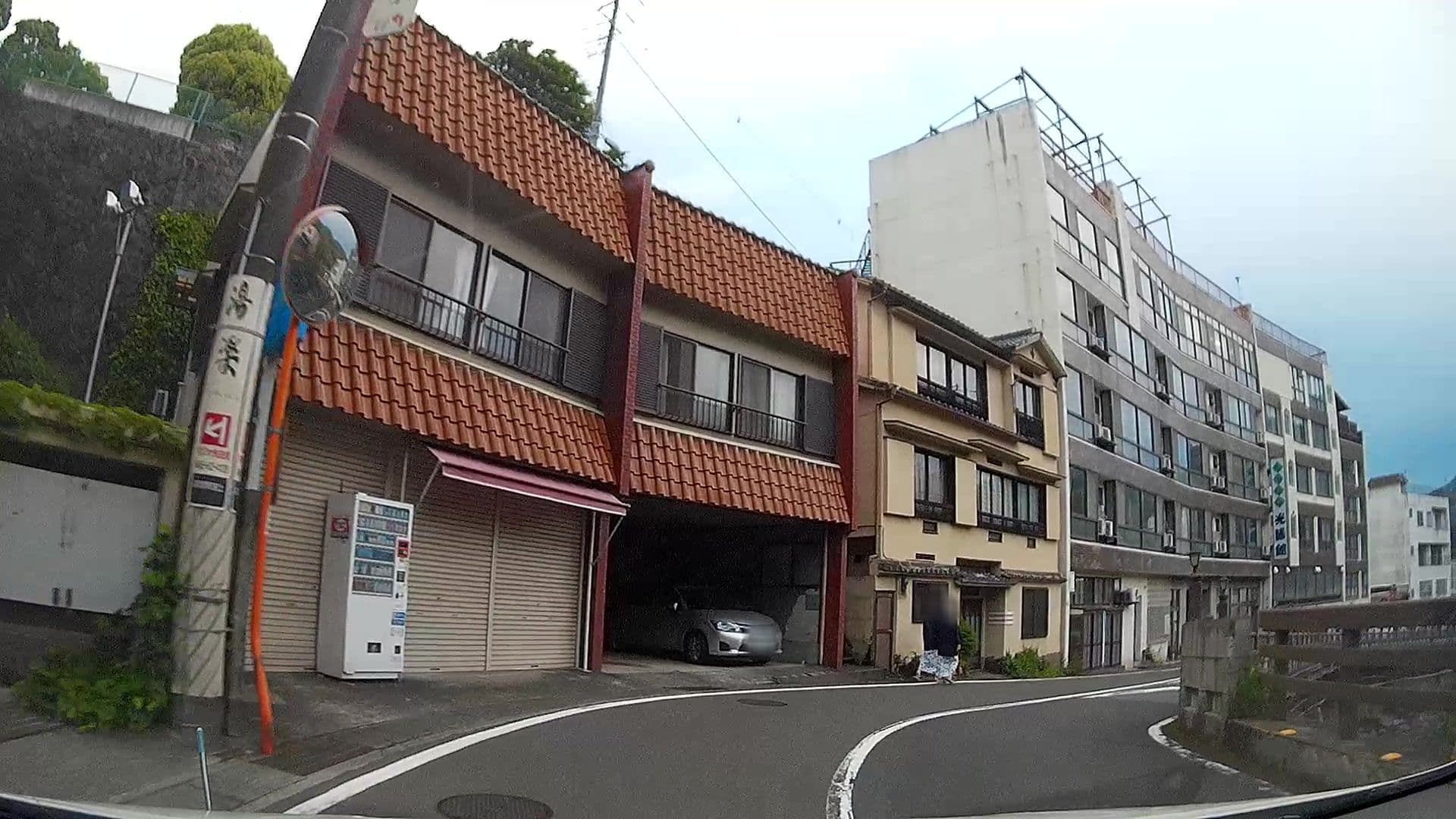Street view near 湯河原温泉 夢十夜, Yugawara — © caesium (CC BY-SA · Mapillary)