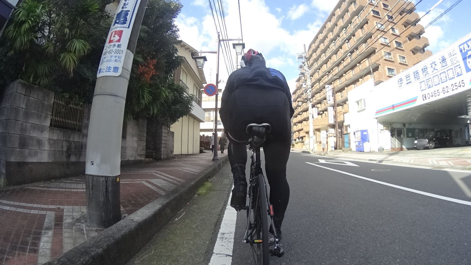 Street view near 源泉宿 なでしこ, Yugawara — © tmogi21a (CC BY-SA · Mapillary)