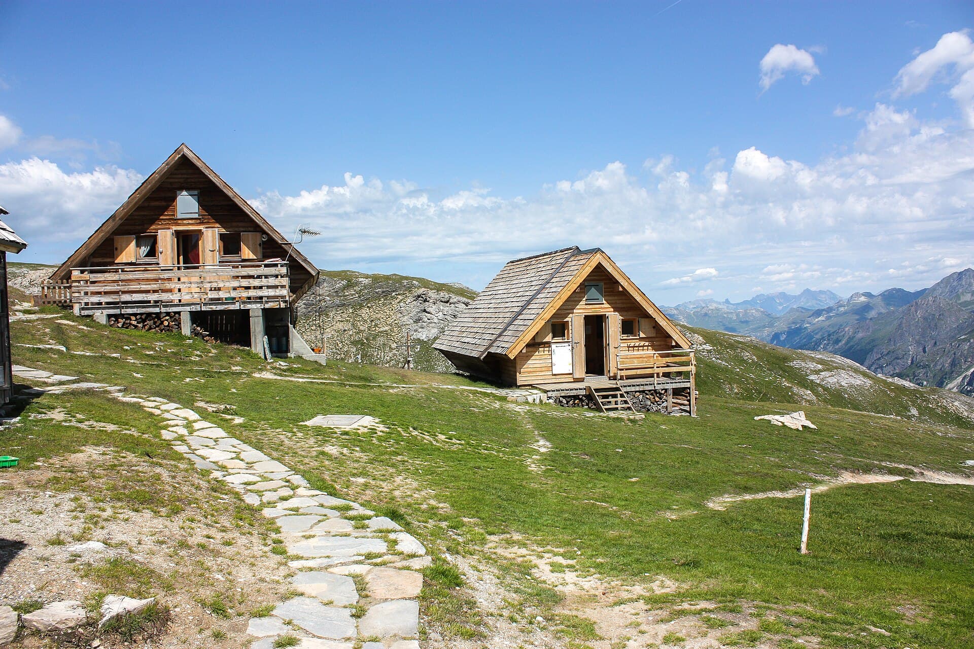 Refuge de la Valette (via Wikimedia Commons, CC BY-SA 3.0)
