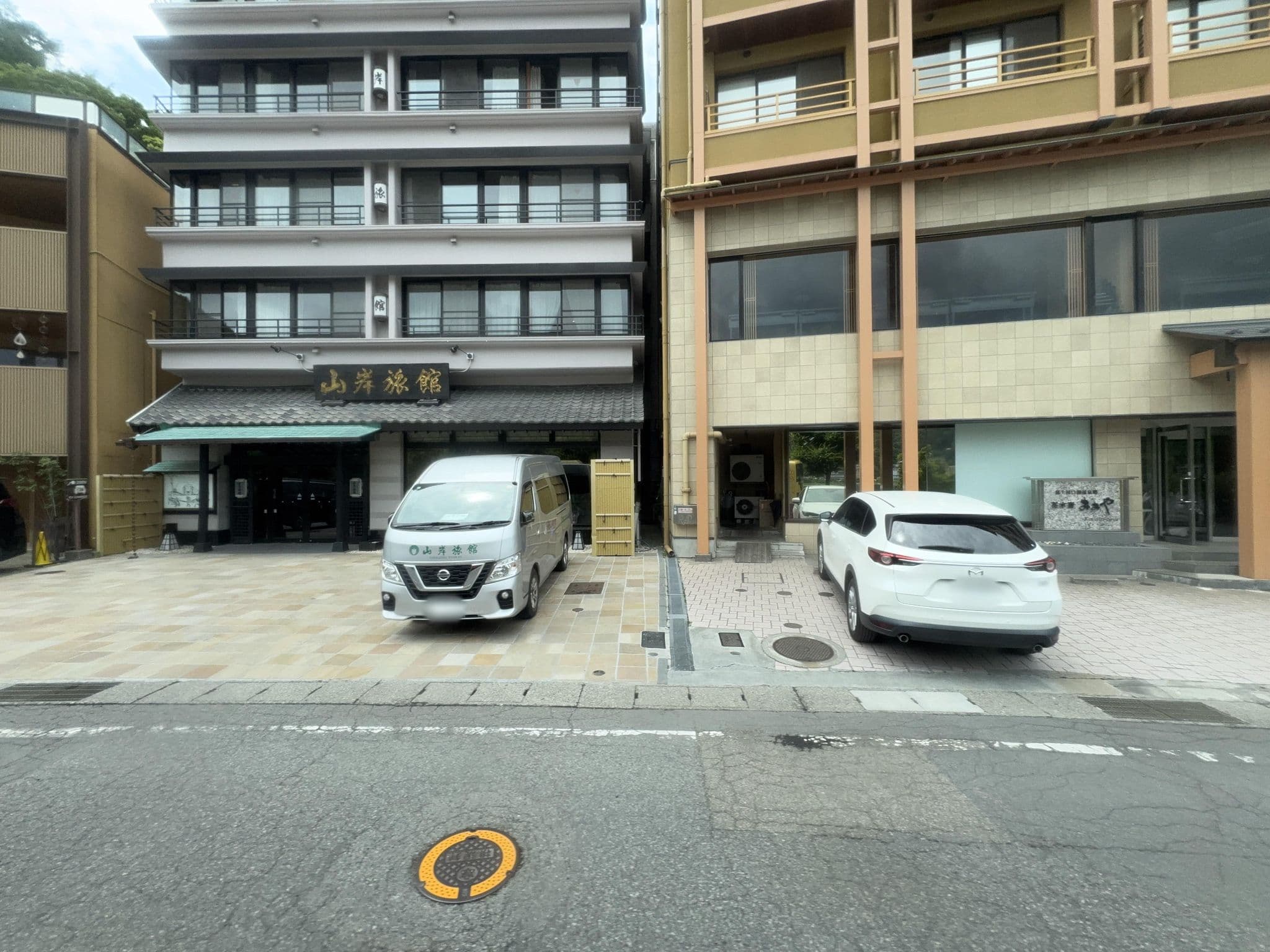 Street view near 山岸旅館 (Yamagishi Ryokan), Narusawa — © quickness805 (CC BY-SA · Mapillary)