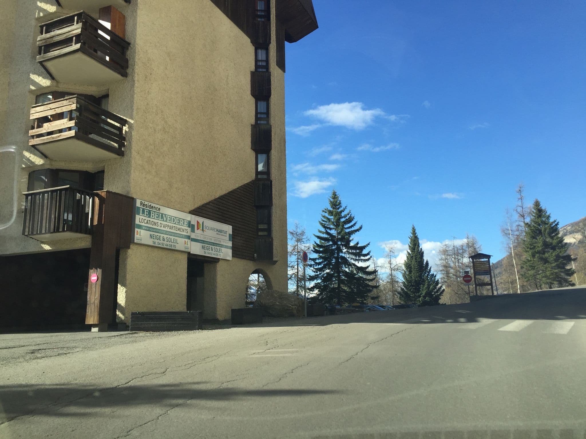 Street view near Céline Rogat, Embrun — © zimmy (CC BY-SA · Mapillary)