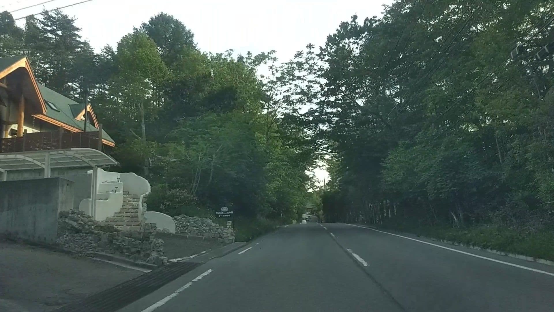 Street view near 山中湖ペンションローズガーデン, Yamanaka — © drivephotograph (CC BY-SA · Mapillary)