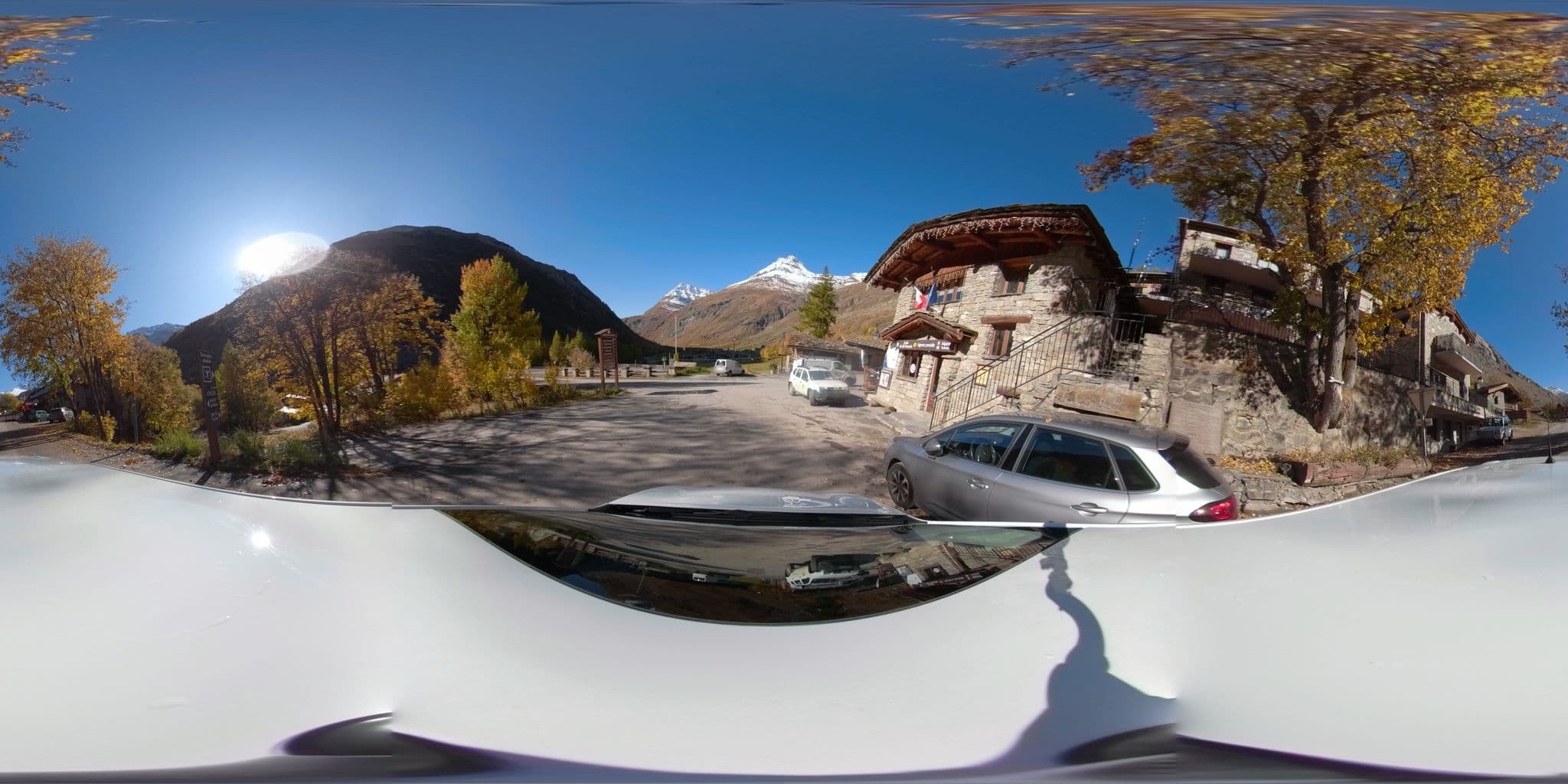 Street view near La Ciamarella, Val-d'Isère