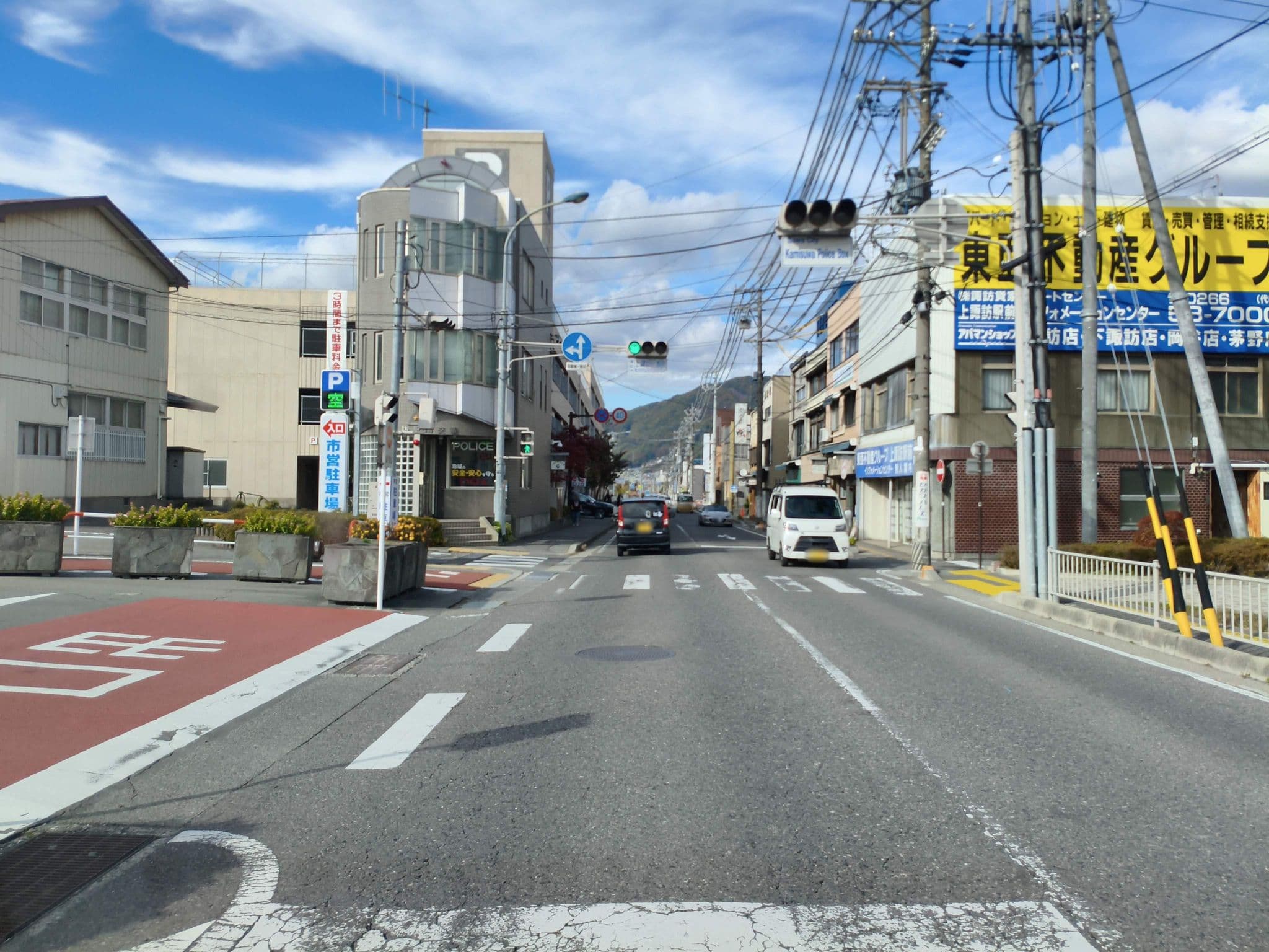 Street view near 稲本館, Suwa — © parond (CC BY-SA · Mapillary)