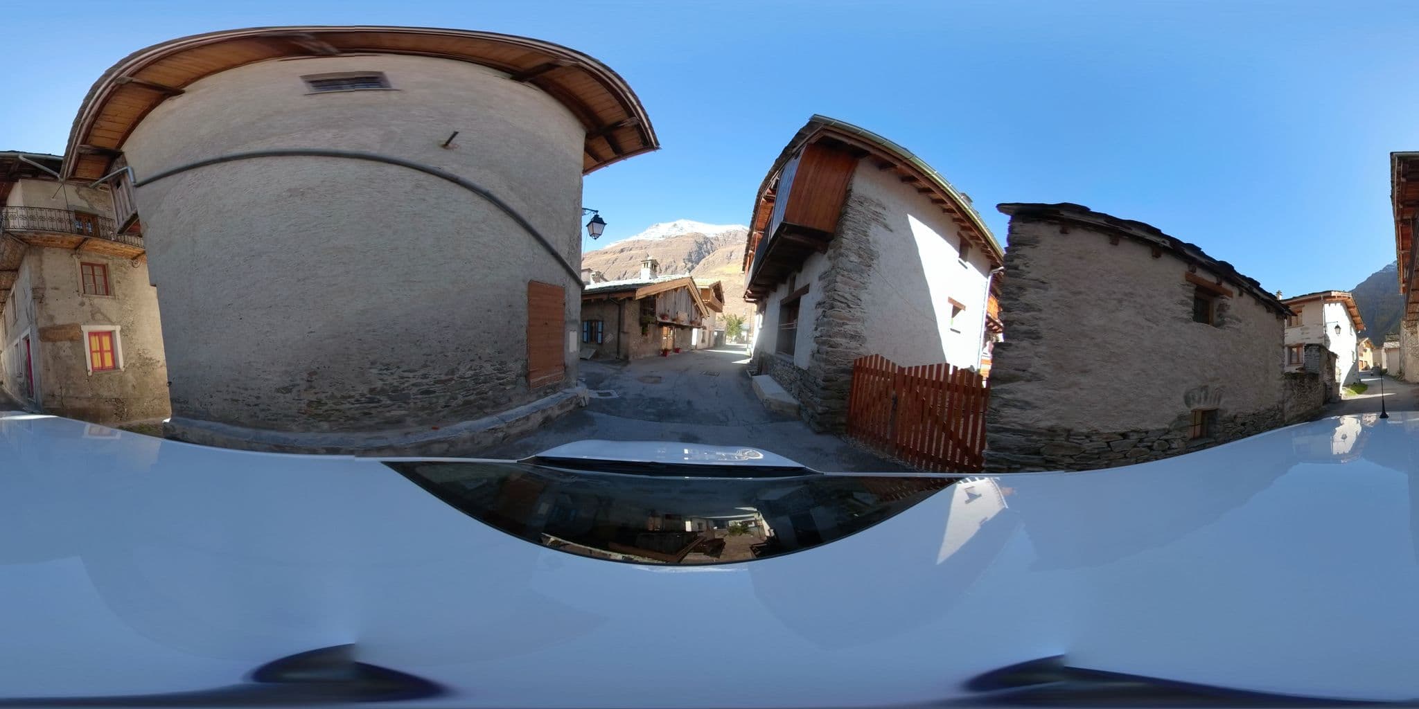 Street view near Les Chaudannes, Val-d'Isère