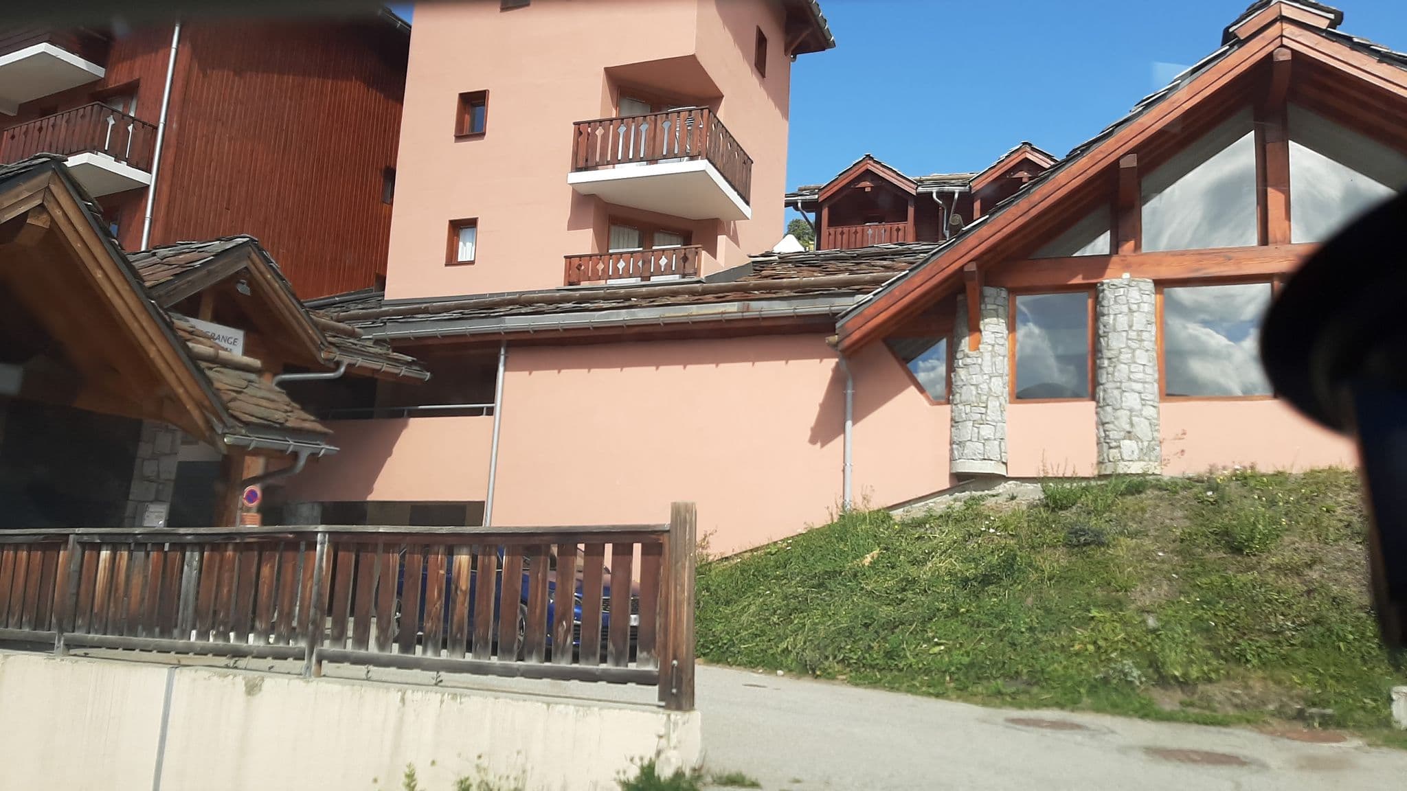 Street view near Le Grand Panorama II, Saint-Michel-de-Maurienne — © alexmodesto73 (CC BY-SA · Mapillary)