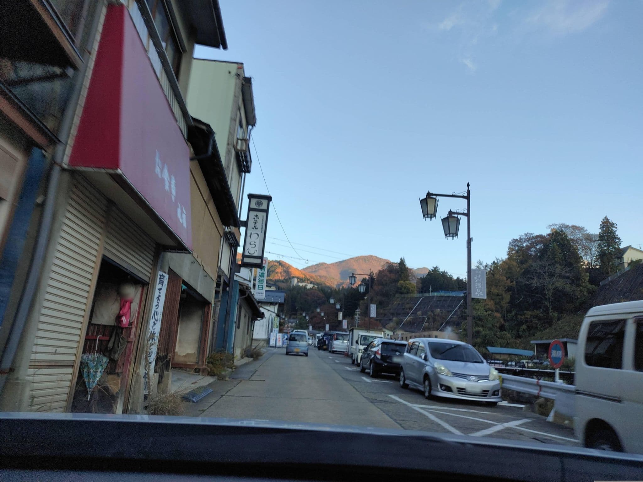 Street view near 玉久旅館, Nakayama — © komoronokaze (CC BY-SA · Mapillary)