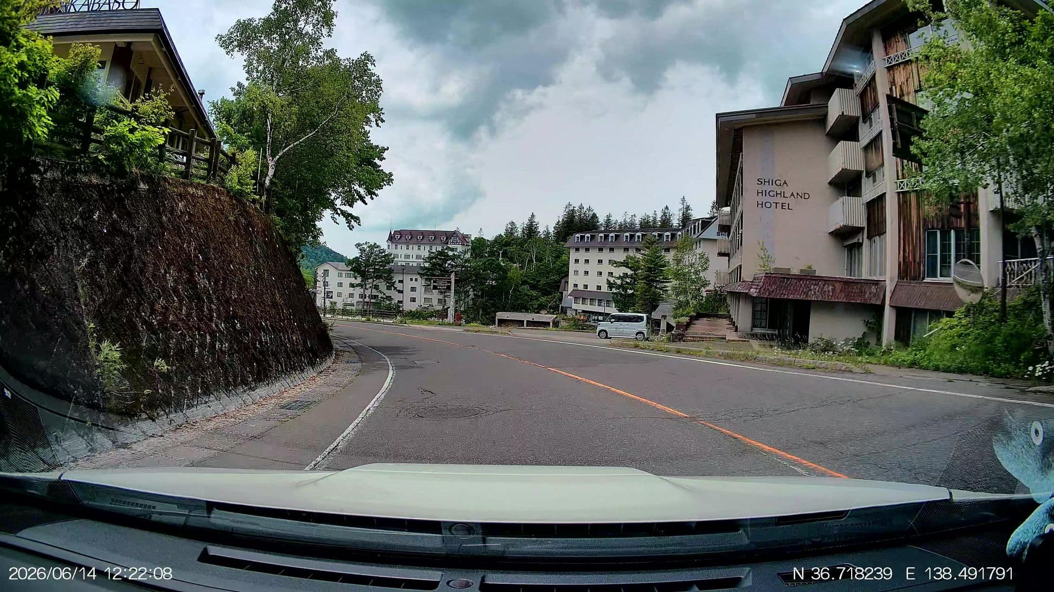 Street view near 志賀ハイランドホテルアネックス, Nakayama — © aHS (CC BY-SA · Mapillary)