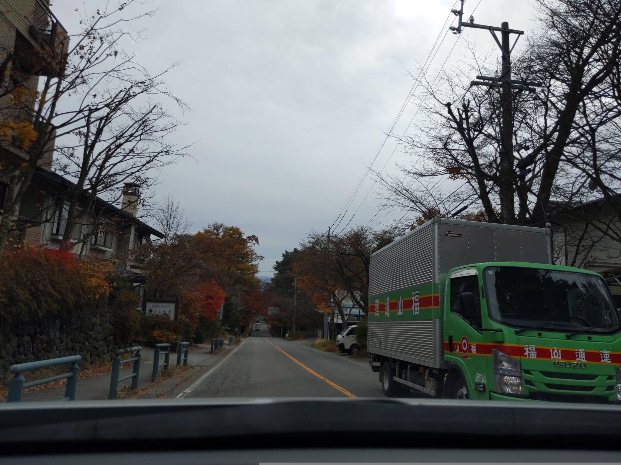 Street view near ドーミー倶楽部 軽井沢, Karuizawa — © komoronokaze (CC BY-SA · Mapillary)