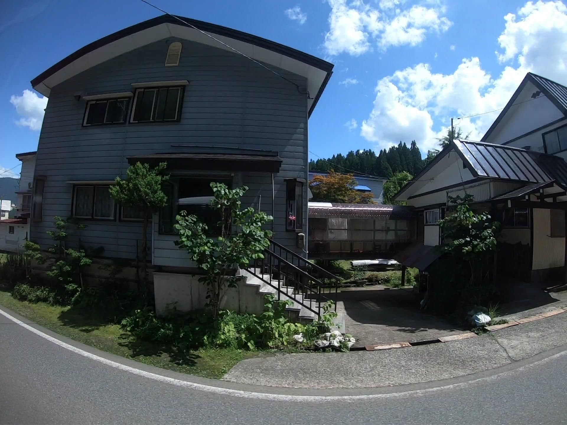 Street view near 名月荘, Shiozawa — © ribbon (CC BY-SA · Mapillary)