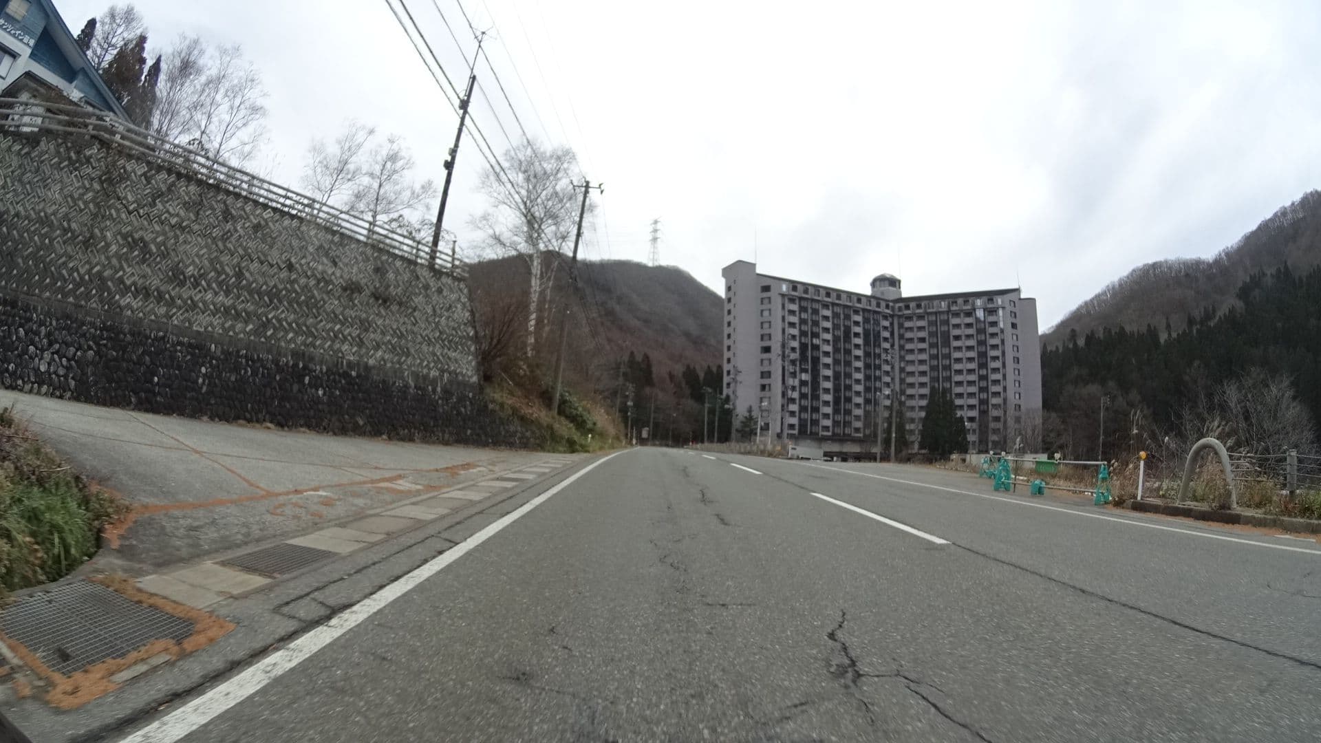 Street view near サンシャイン苗場, Minakami — © yasunari (CC BY-SA · Mapillary)