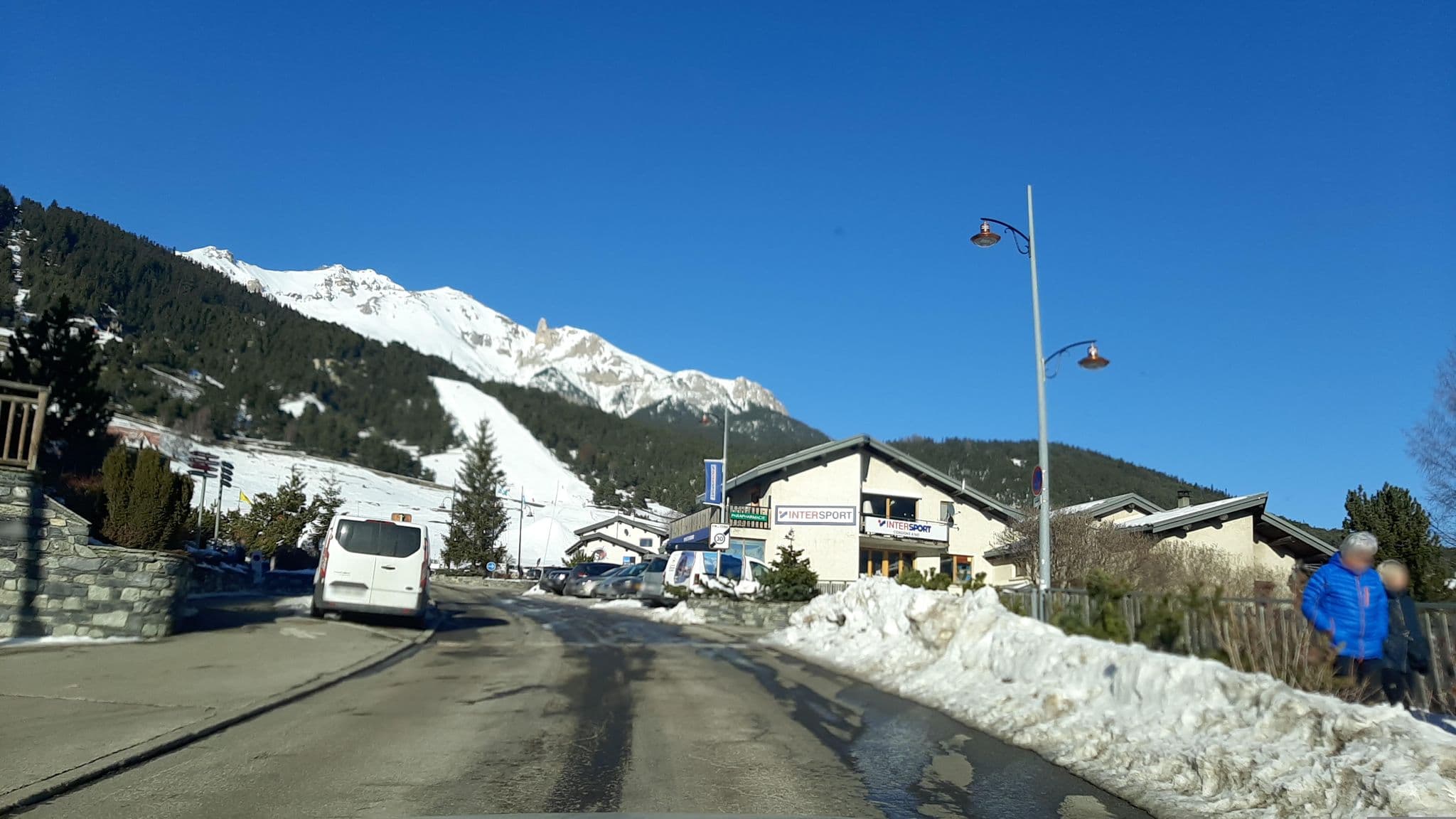 Street view near Les chalets de la Pyramide, Modane — © alexmodesto73 (CC BY-SA · Mapillary)