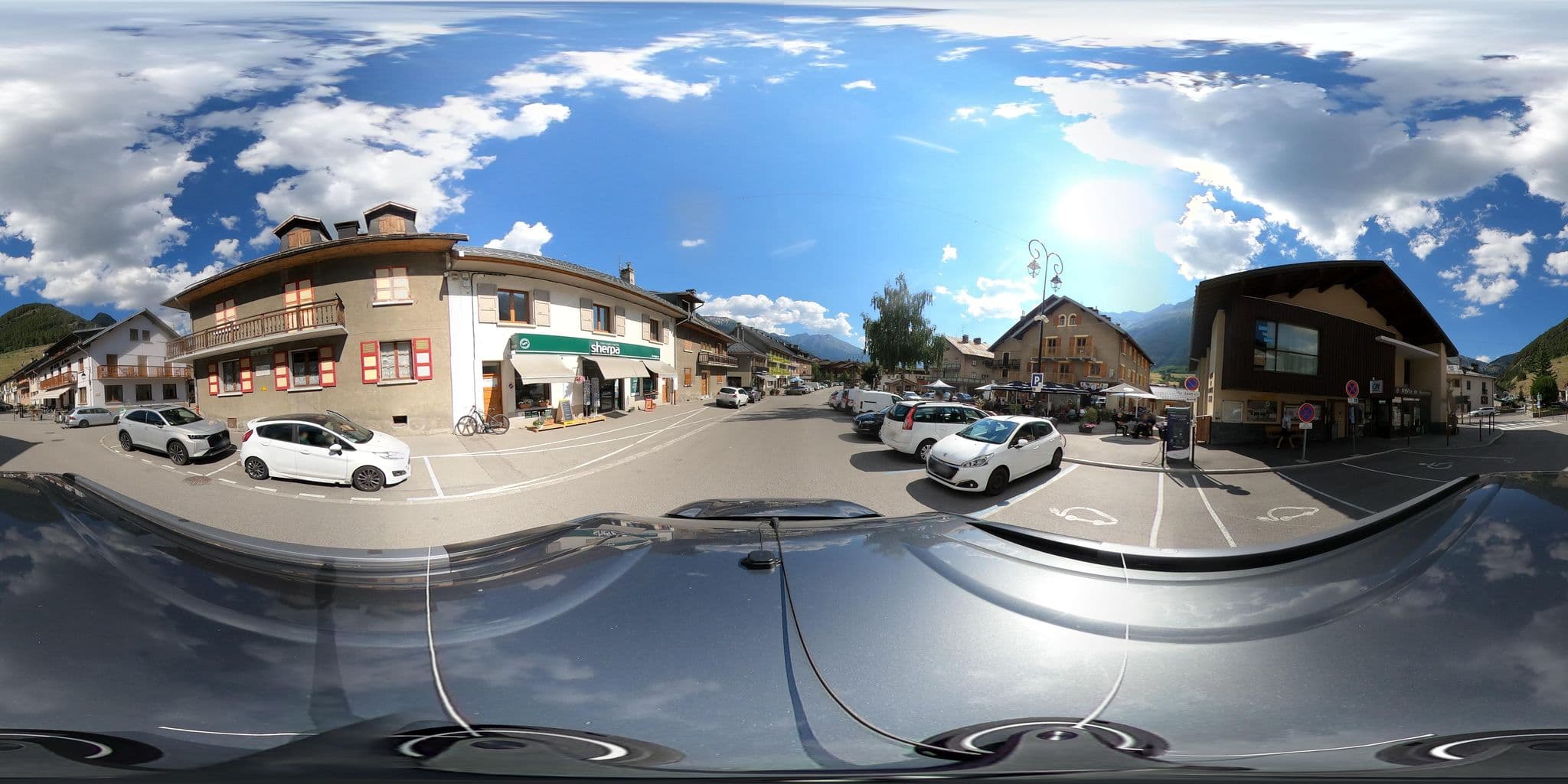 Street view near La Turra, Modane — © eric_s (CC BY-SA · Mapillary)