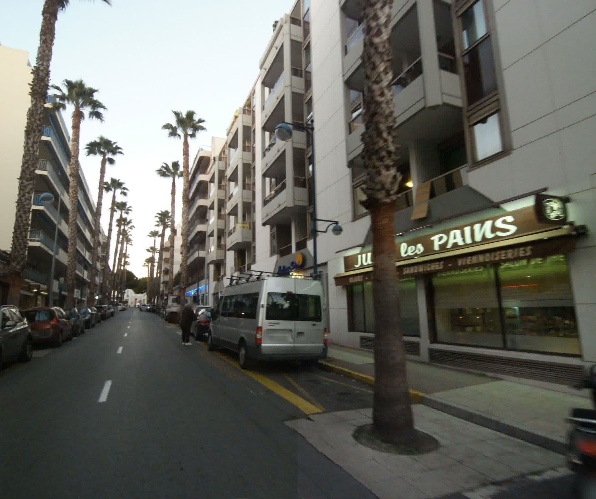 Street view near Hôtel Hélios, Juan-les-Pins — © sogefi (CC BY-SA · Mapillary)