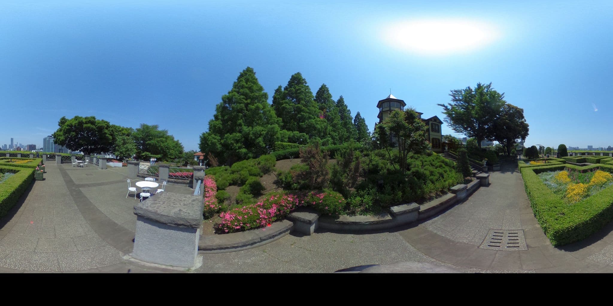 Street view near HOTEL CASA DE FRANCIA, Yokohama — © mura (CC BY-SA · Mapillary)