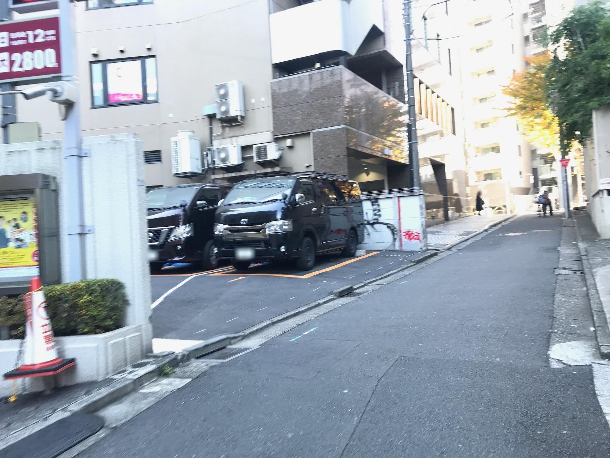 Street view near NADESHIKO HOTEL SHIBUYA, Sakuragaokachō — © musashino5 (CC BY-SA · Mapillary)