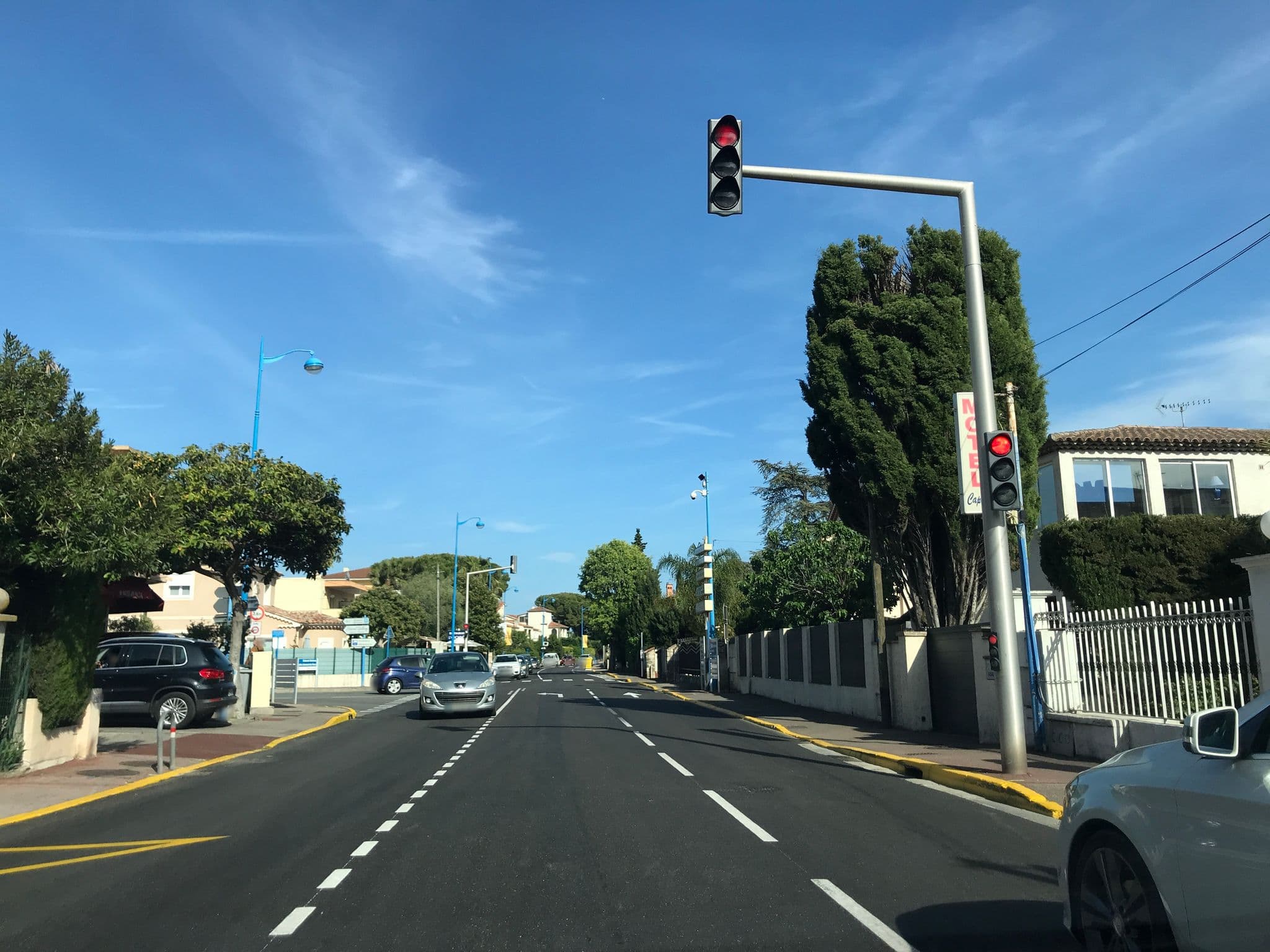 Street view near Motel Capsol, Mandelieu-la-Napoule — © pgiraud (CC BY-SA · Mapillary)