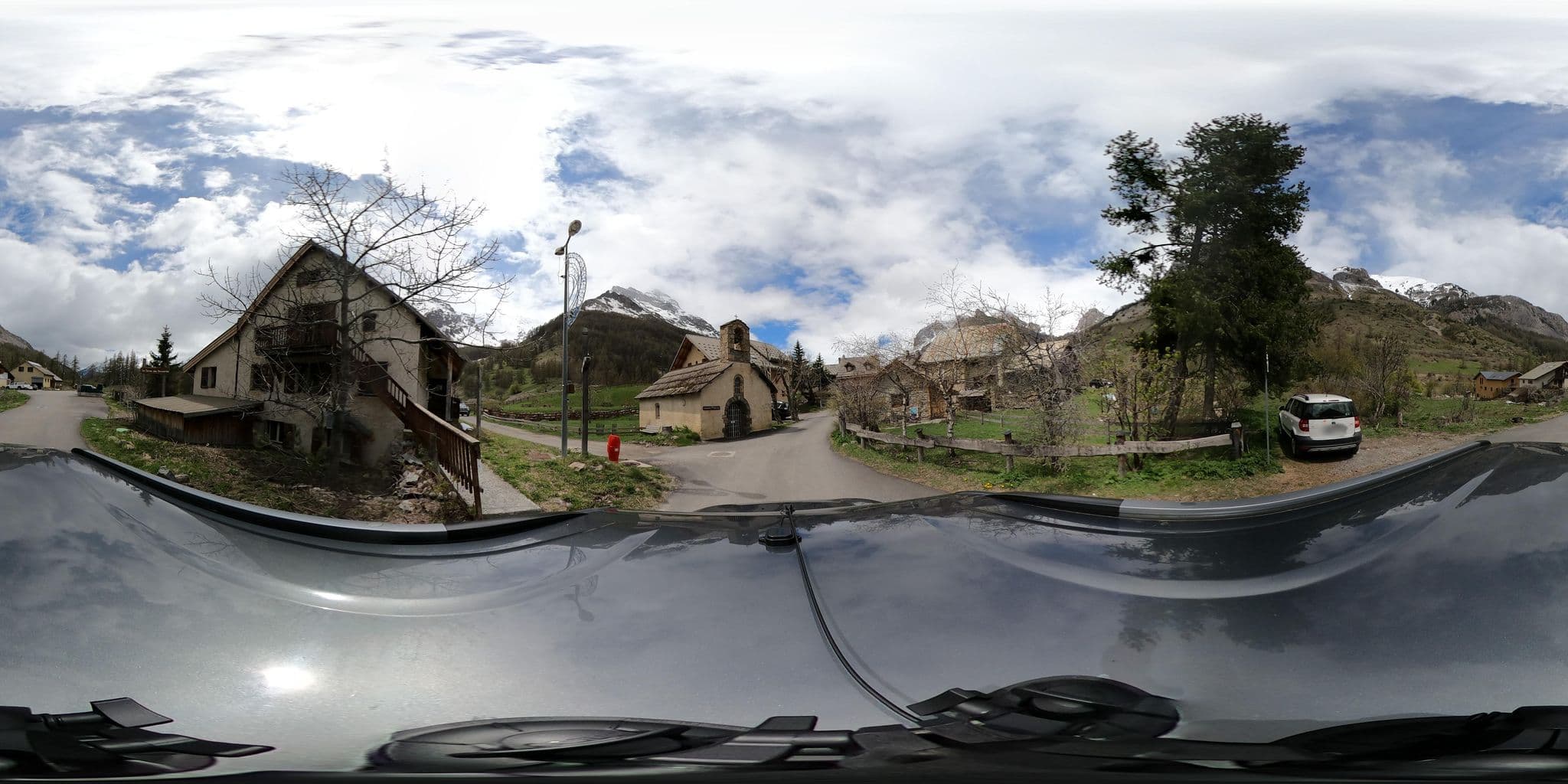 Street view near La ferme des Boussardes, Le Monêtier-les-Bains — © eric_s (CC BY-SA · Mapillary)