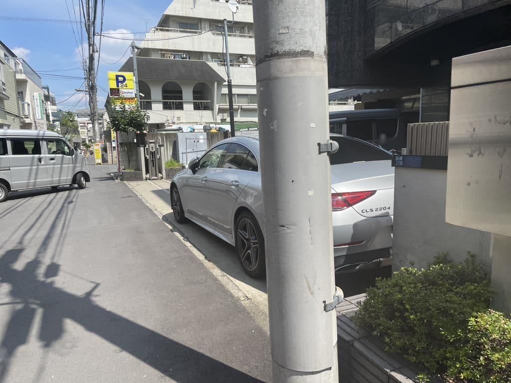 Street view near ホテル 中山, Ōkubo — © musashino5 (CC BY-SA · Mapillary)
