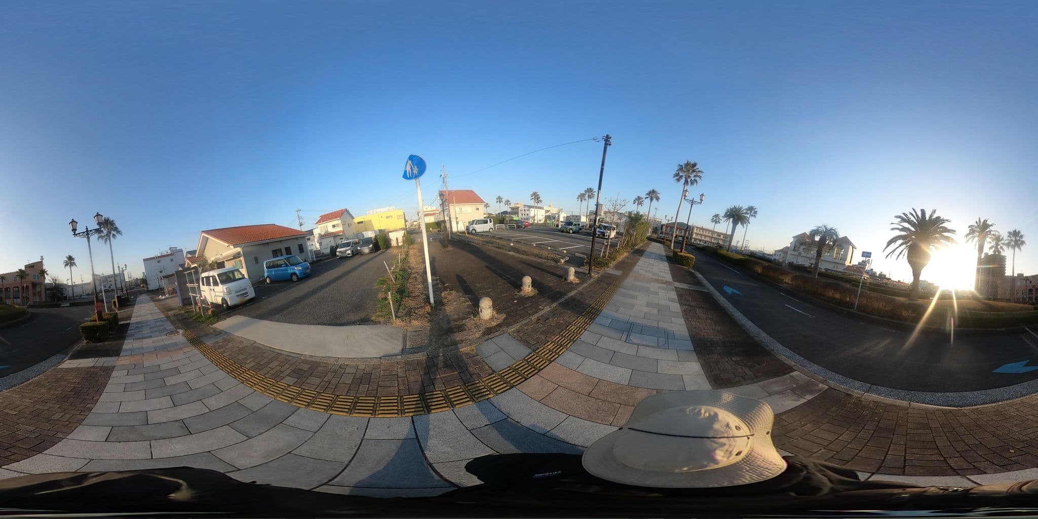 Street view near ビジネス旅館 たてやま, Tateyama — © castletrain (CC BY-SA · Mapillary)