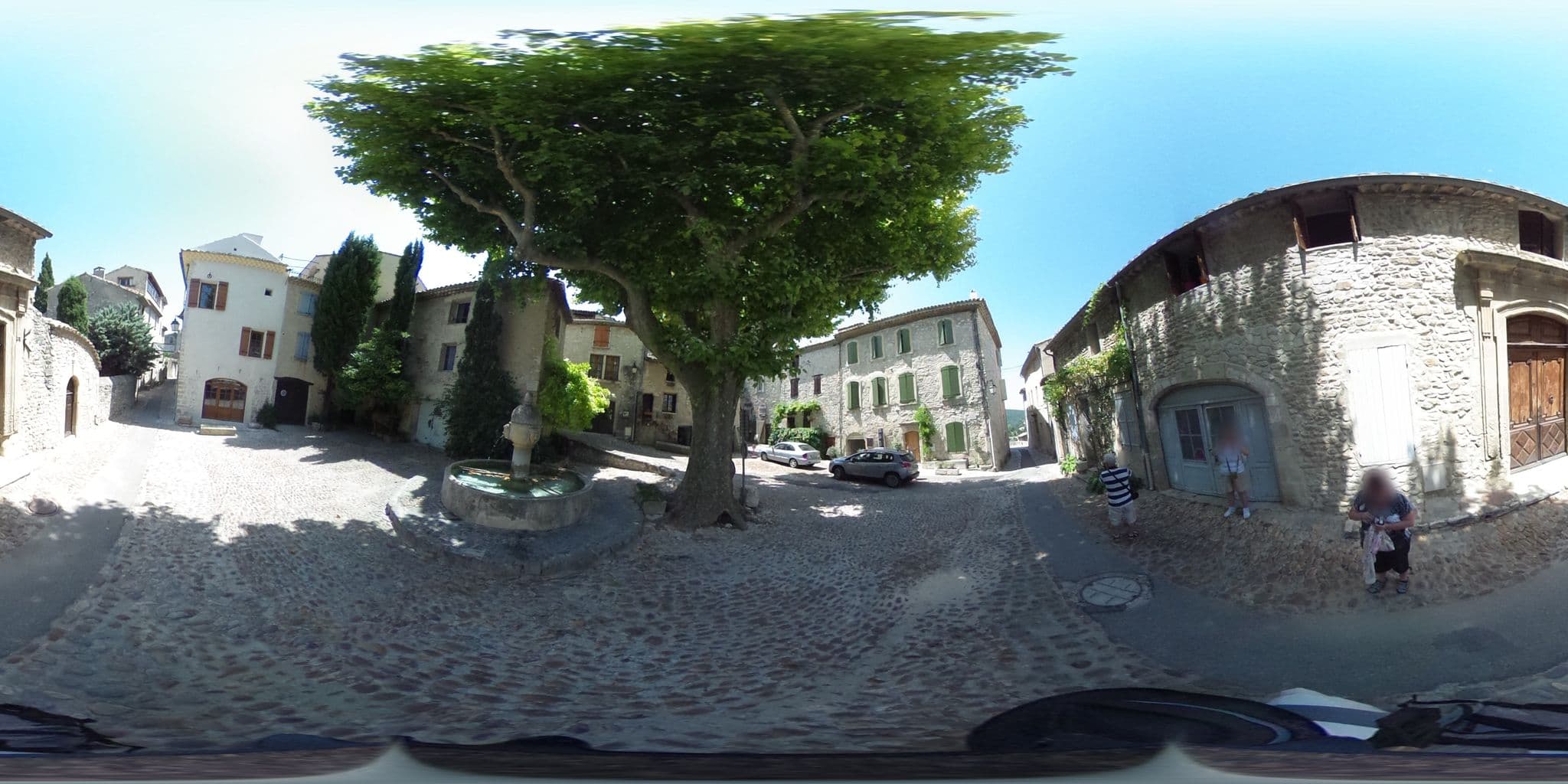 Street view near La Fête en Provence, Vaison-la-Romaine — © zimmy (CC BY-SA · Mapillary)