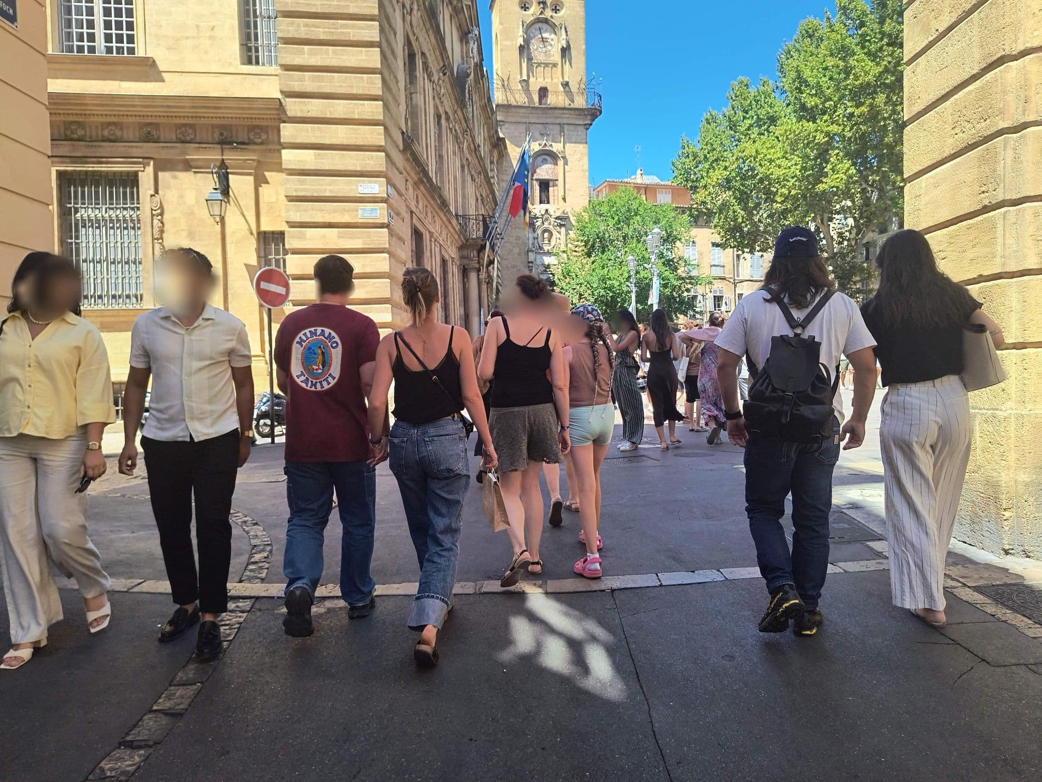 Street view near Place de hotel ville, Aix-en-Provence — © mapeadora (CC BY-SA · Mapillary)