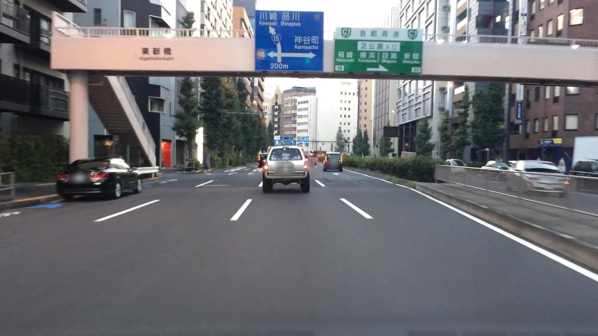 Street view near 安心お宿 新橋汐留店, Shinbashi — © lvl5 (CC BY-SA · Mapillary)