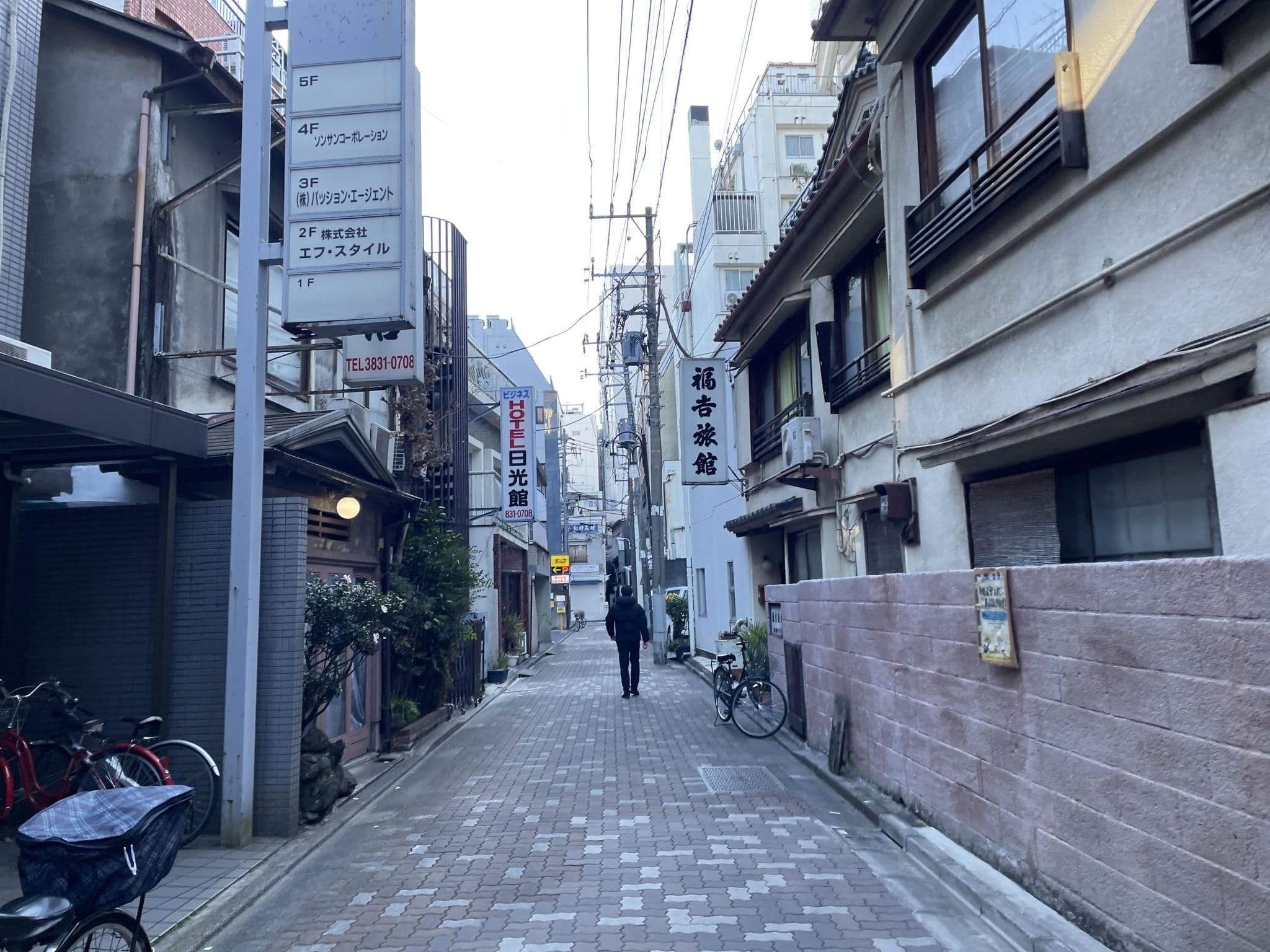 Street view near ビジネスホテル山百合, Taito — © musashino5 (CC BY-SA · Mapillary)