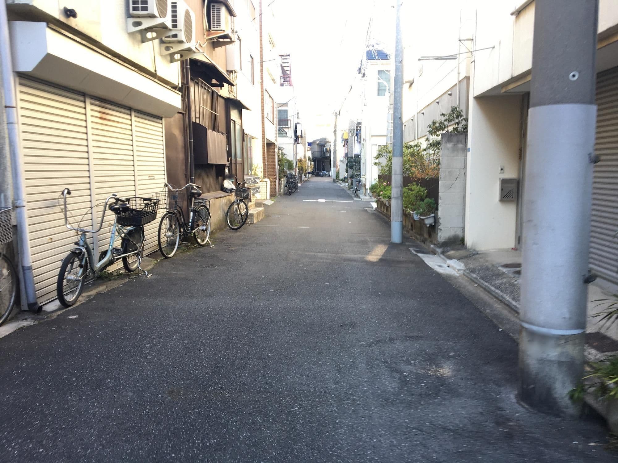 Street view near レディスヴィラ, Senzoku — © musashino5 (CC BY-SA · Mapillary)